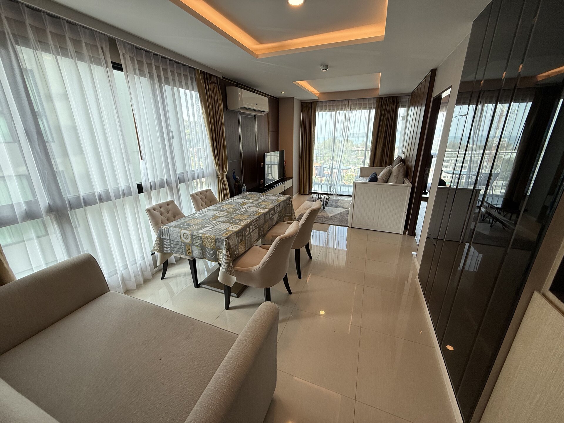 The Mida Panora F301 (ID 604)