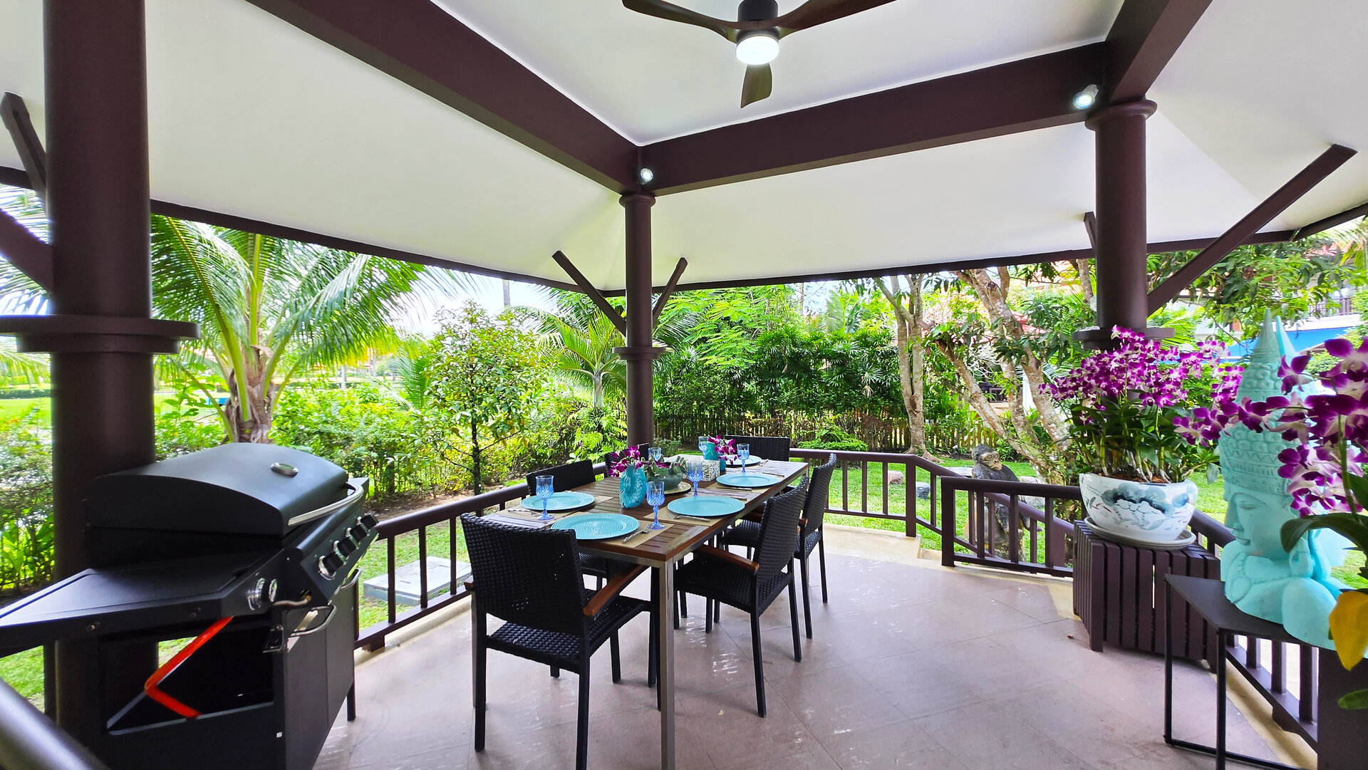 วิลล่าปรับปรุงใหม่ในลากูน่า (ID 623)