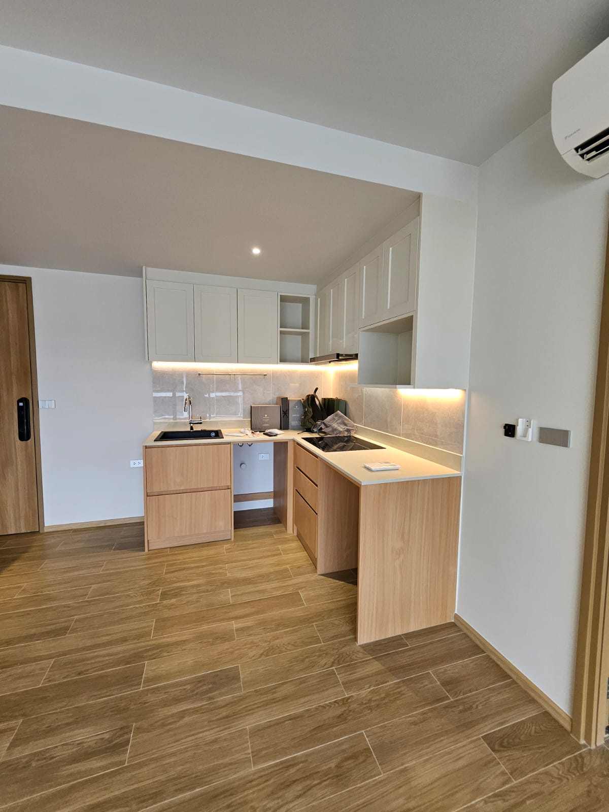 2 ห้องนอนสำหรับขายในลากูน่าบีชไซด์ (ID 384)