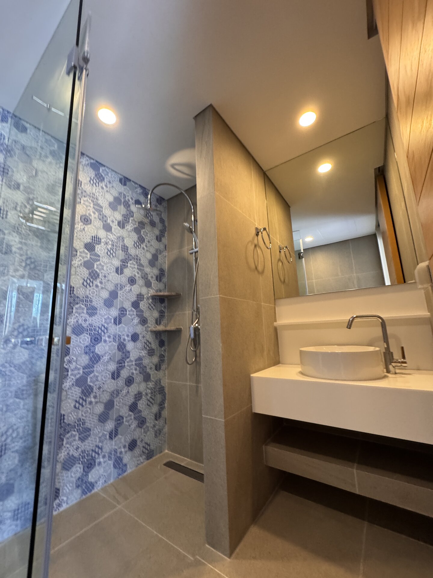 В продаже 2-спальная квартира с видом на озеро в Laguna Lakeside (ID 511)