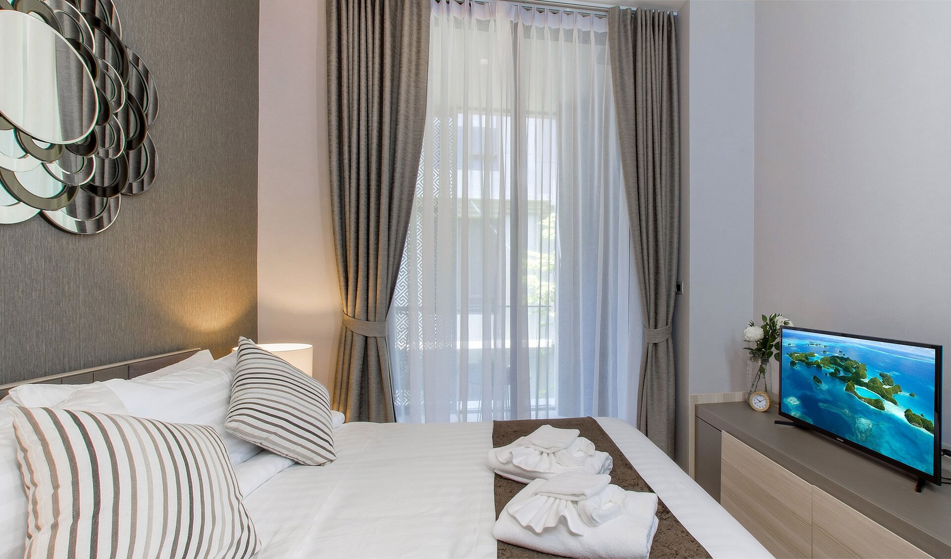 อพาร์ทเมนท์ 2 ห้องนอนในบ้านไม้ขาว (ID 134)