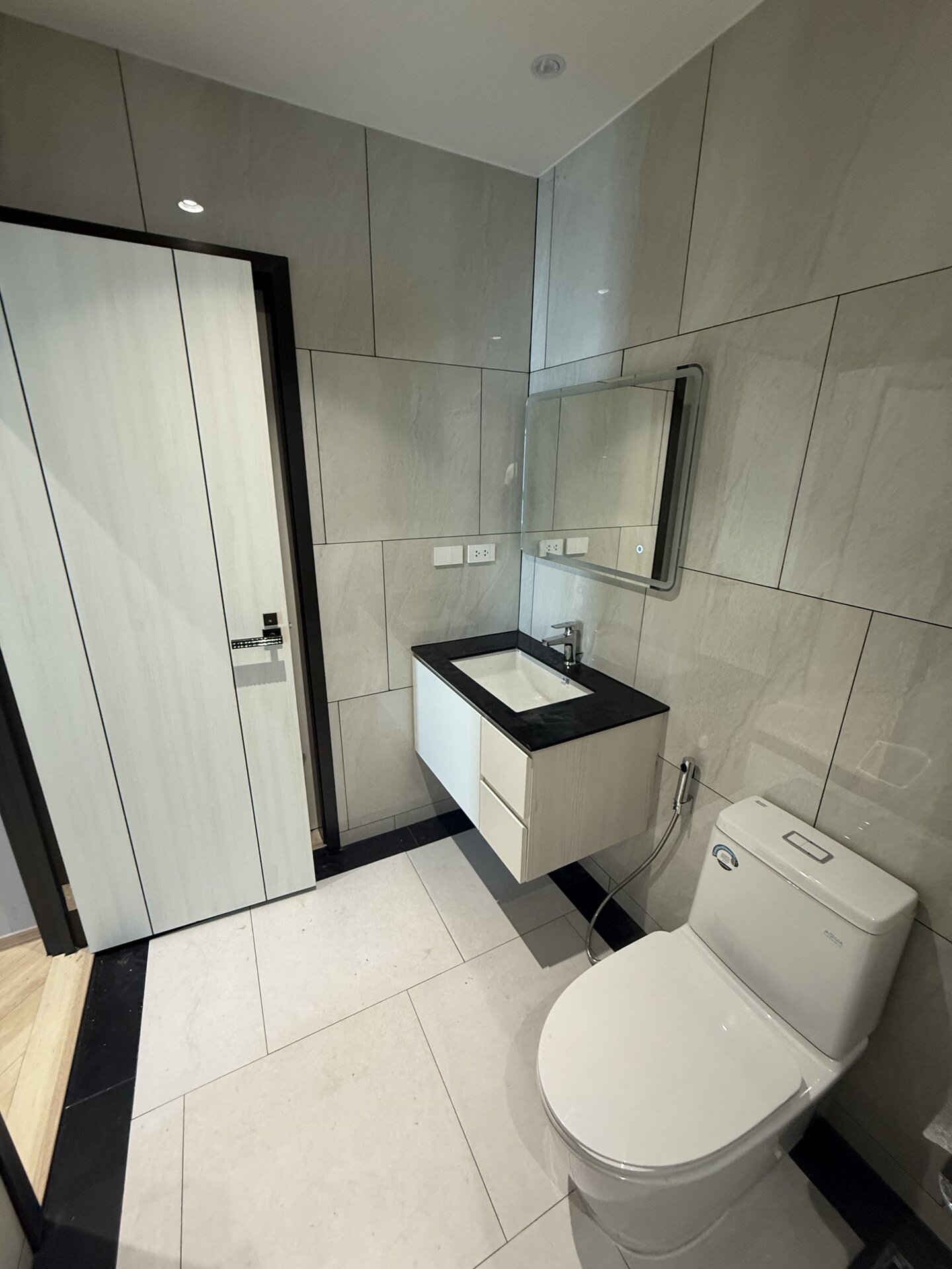 The Title Legendary C604 (ID 592)