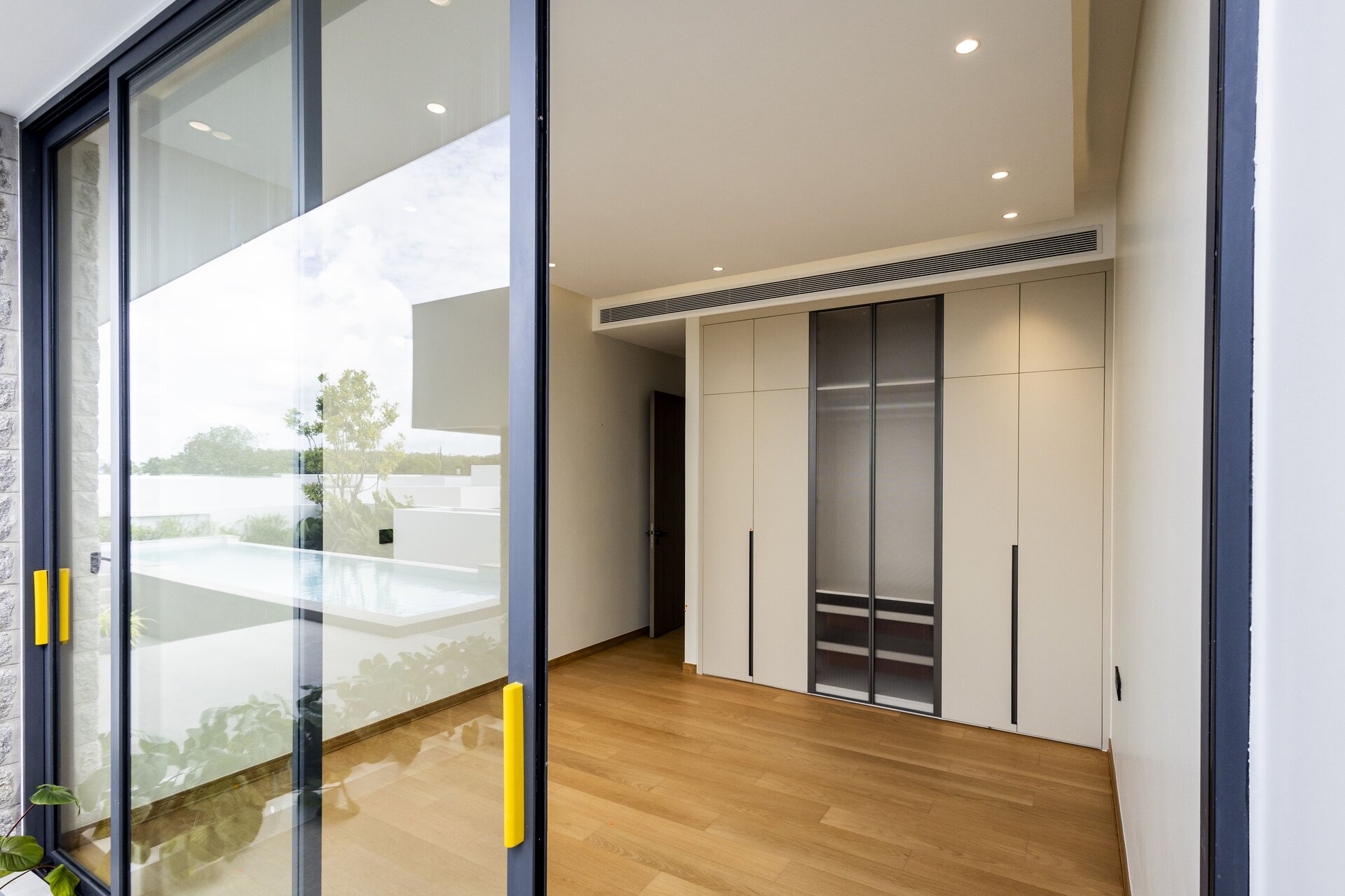 วิลล่า 3 ห้องนอนในโคลเวอร์เรสซิเดนซ์ (ID 159)