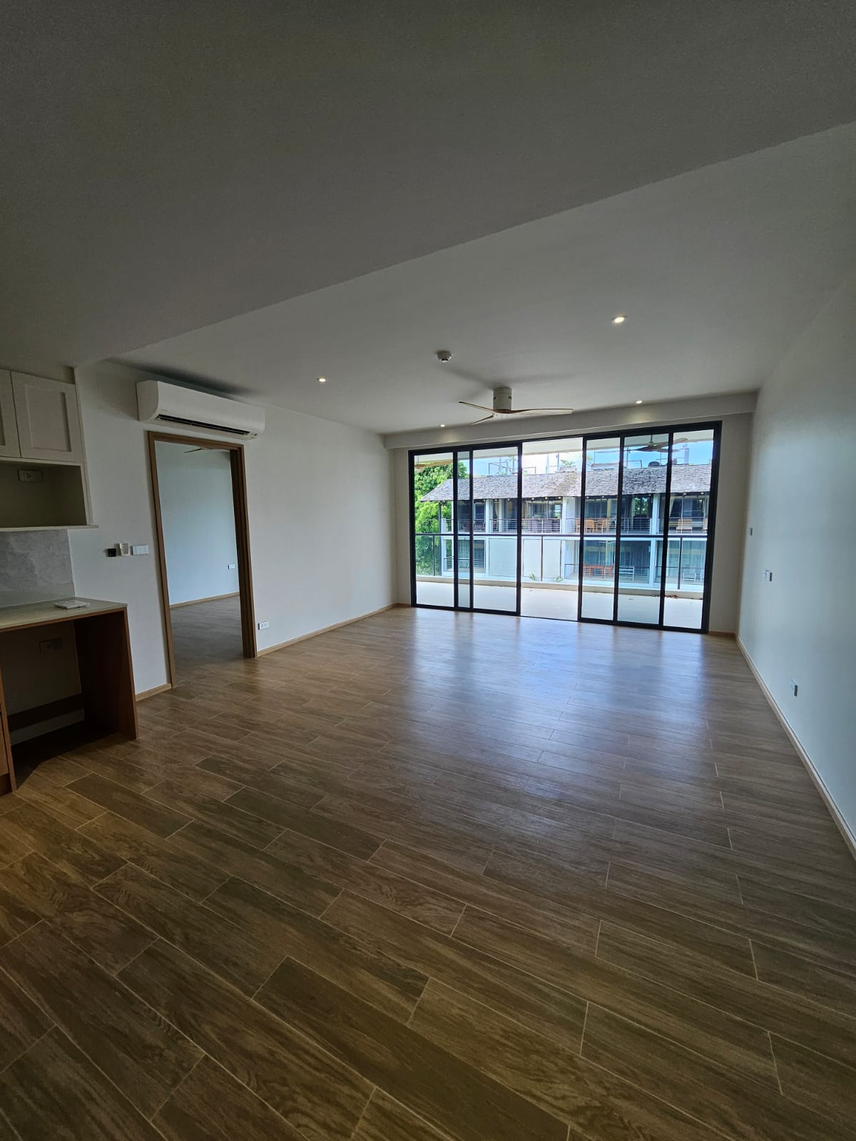 2 ห้องนอนสำหรับขายในลากูน่าบีชไซด์ (ID 384)