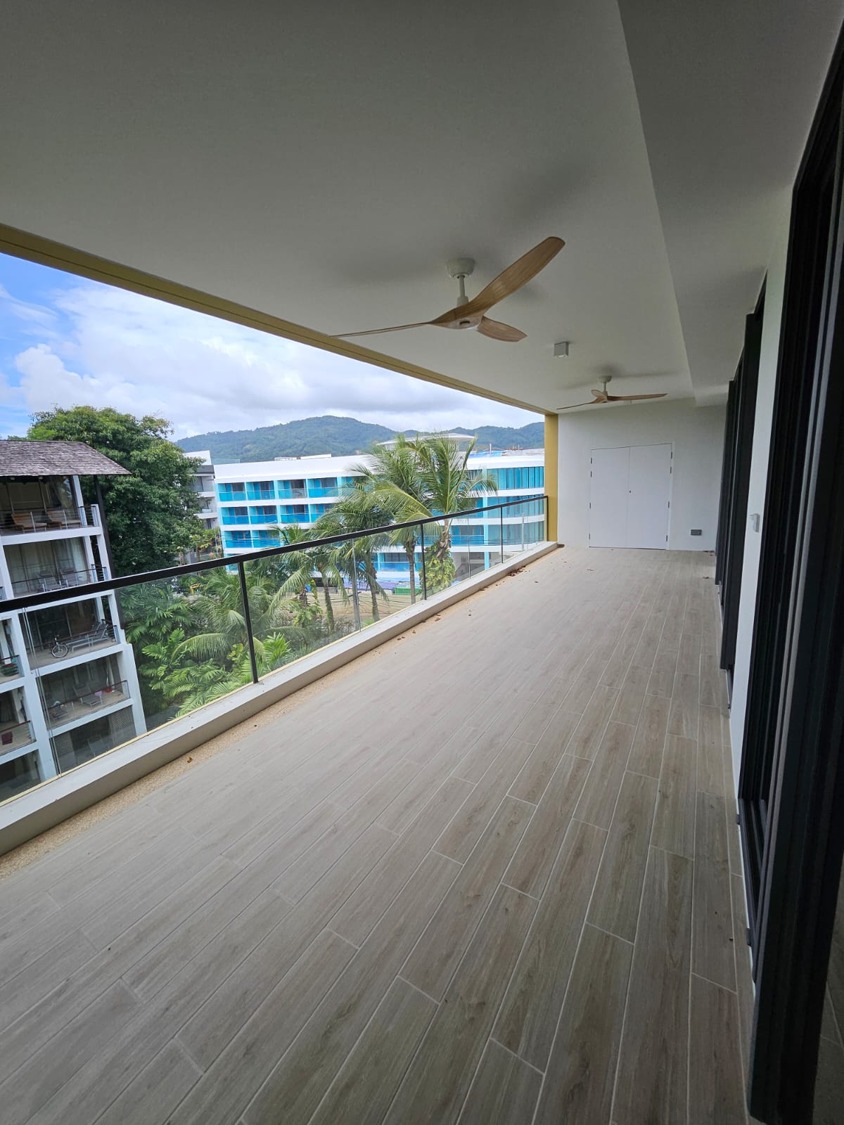 2 ห้องนอนสำหรับขายในลากูน่าบีชไซด์ (ID 384)