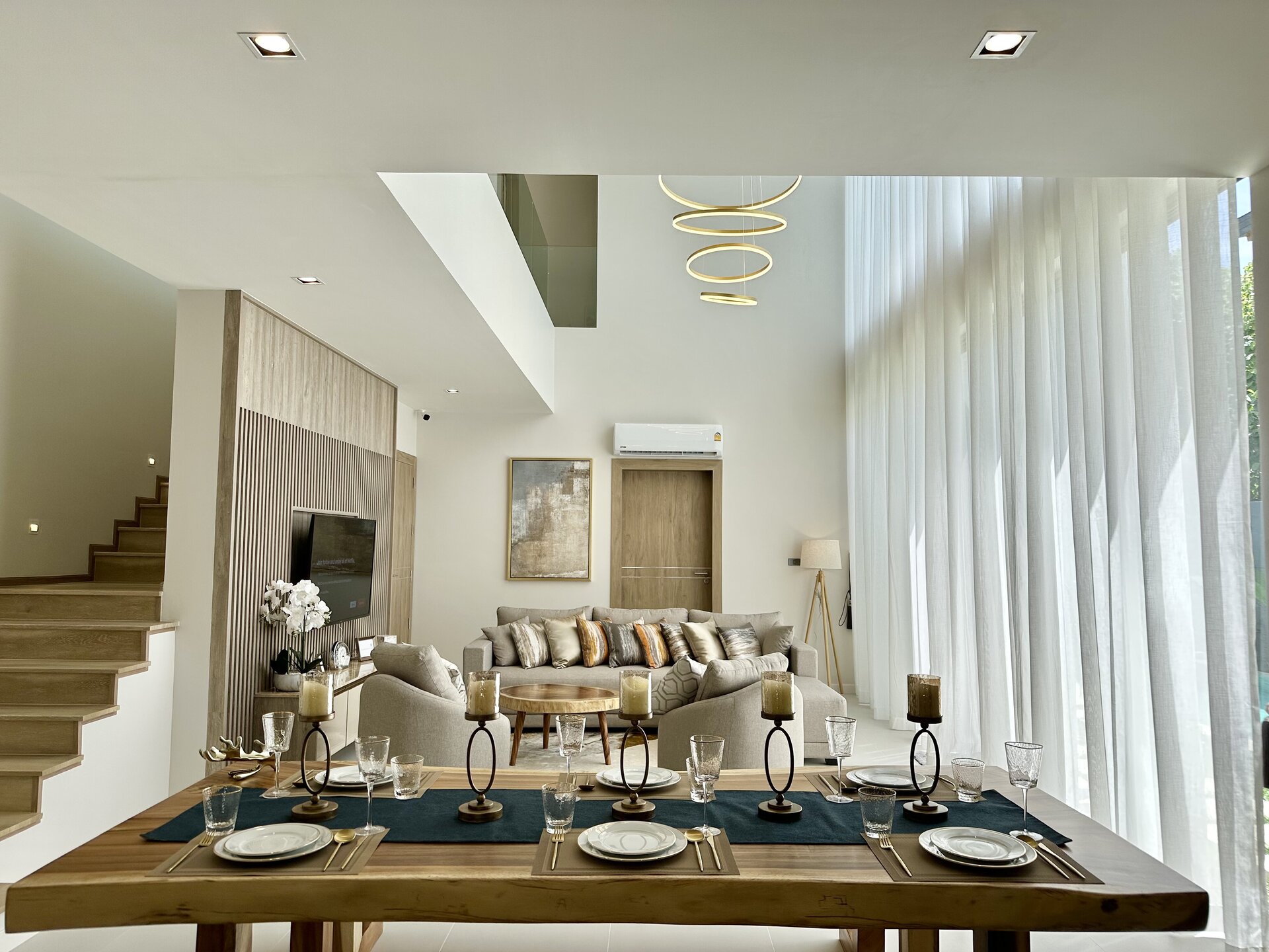 Аренда люксовой 3 спальной виллы в Zenity (ID 281)