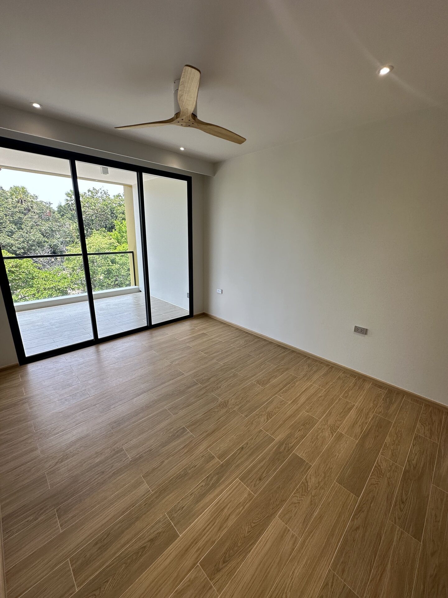 2 bedrooms, 99 m2 — Laguna Beachside (ID 140)