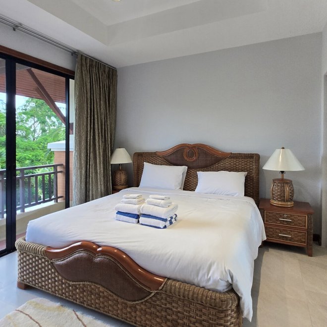 วิลล่าปรับปรุงใหม่ในลากูน่า (ID 623)