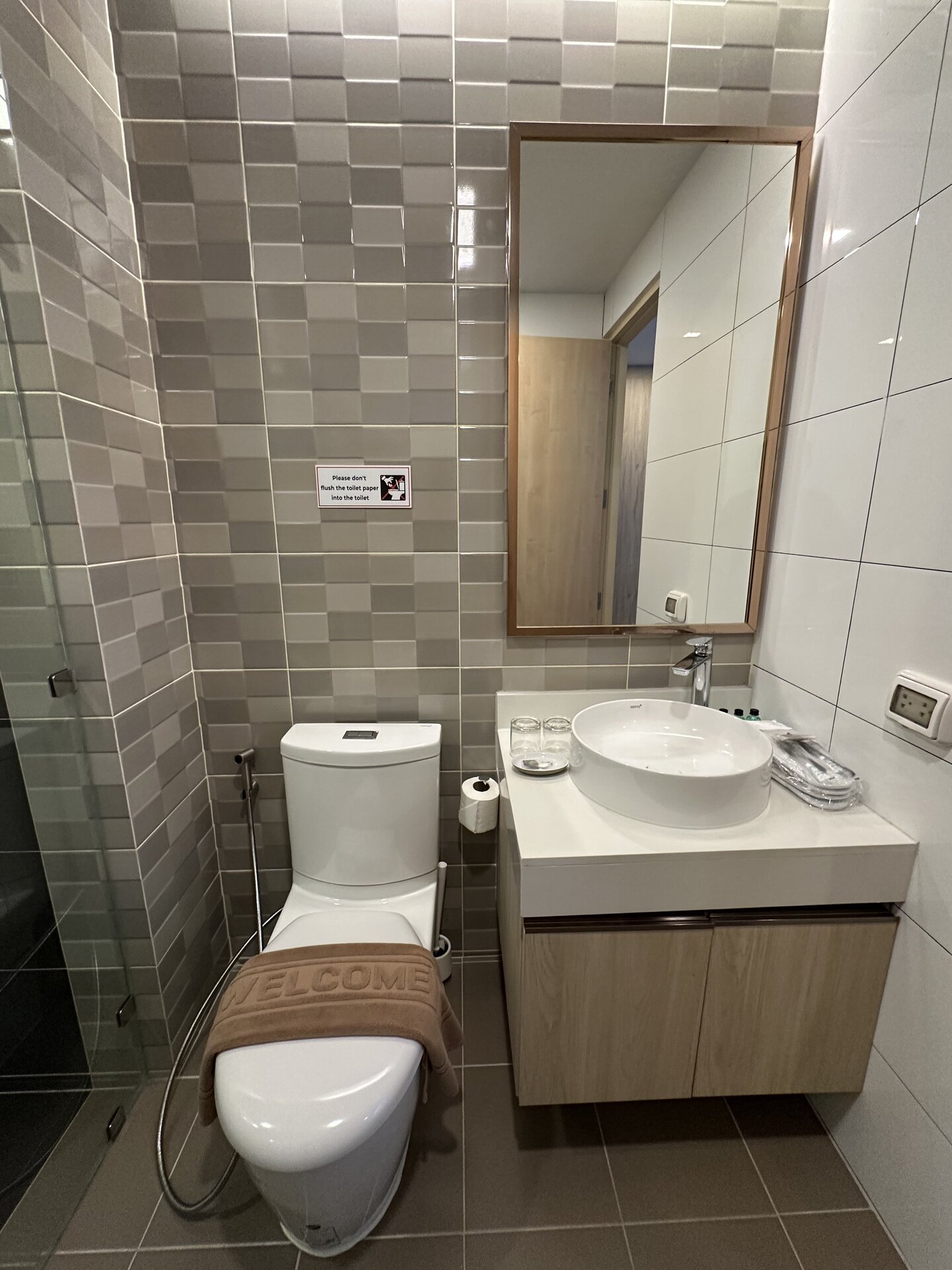 อพาร์ตเมนต์ 1 ห้องเดอะพราวด์ราไวย์-ยูนิต 307 (ID 220)