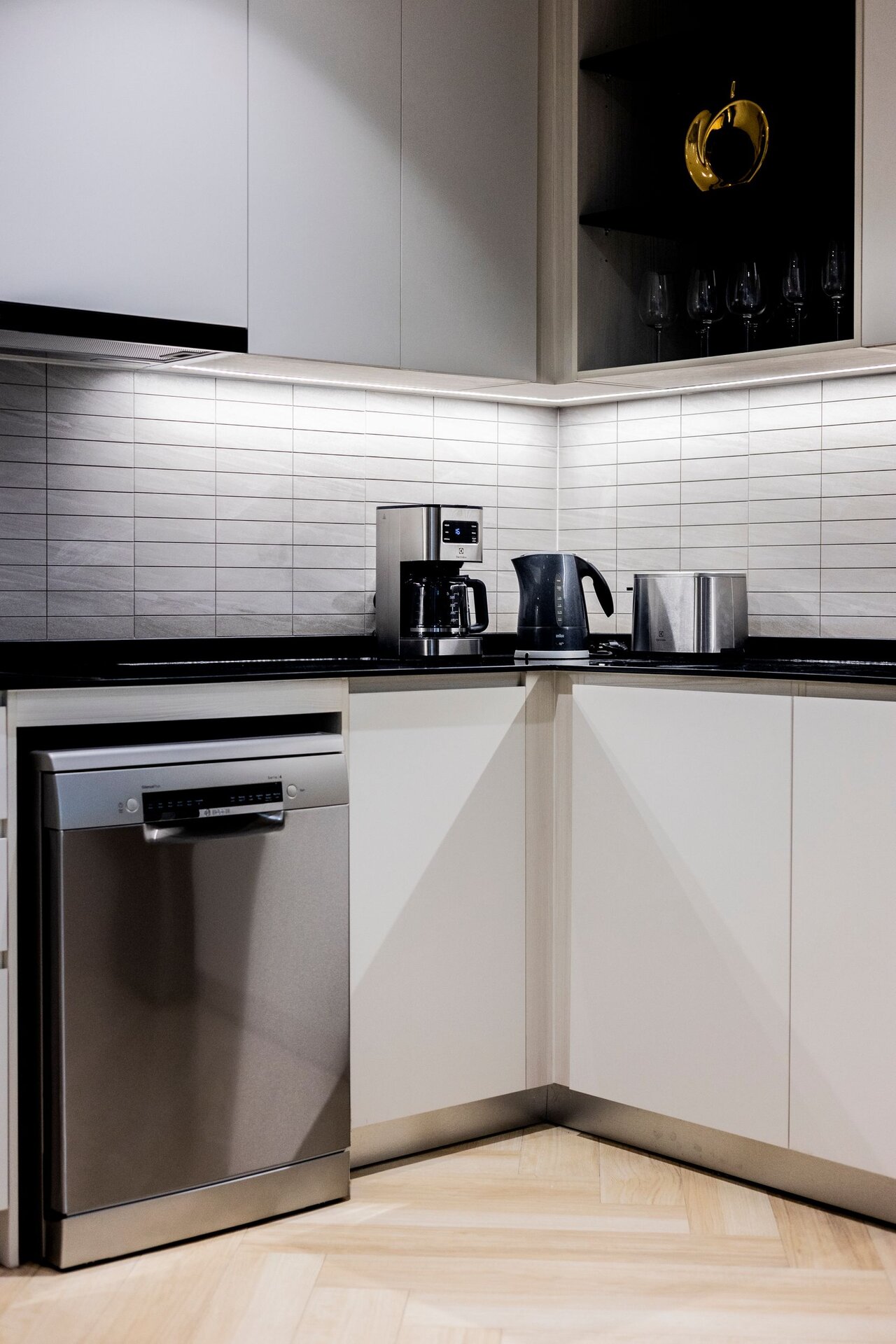 The Title Legendary (ID 558)