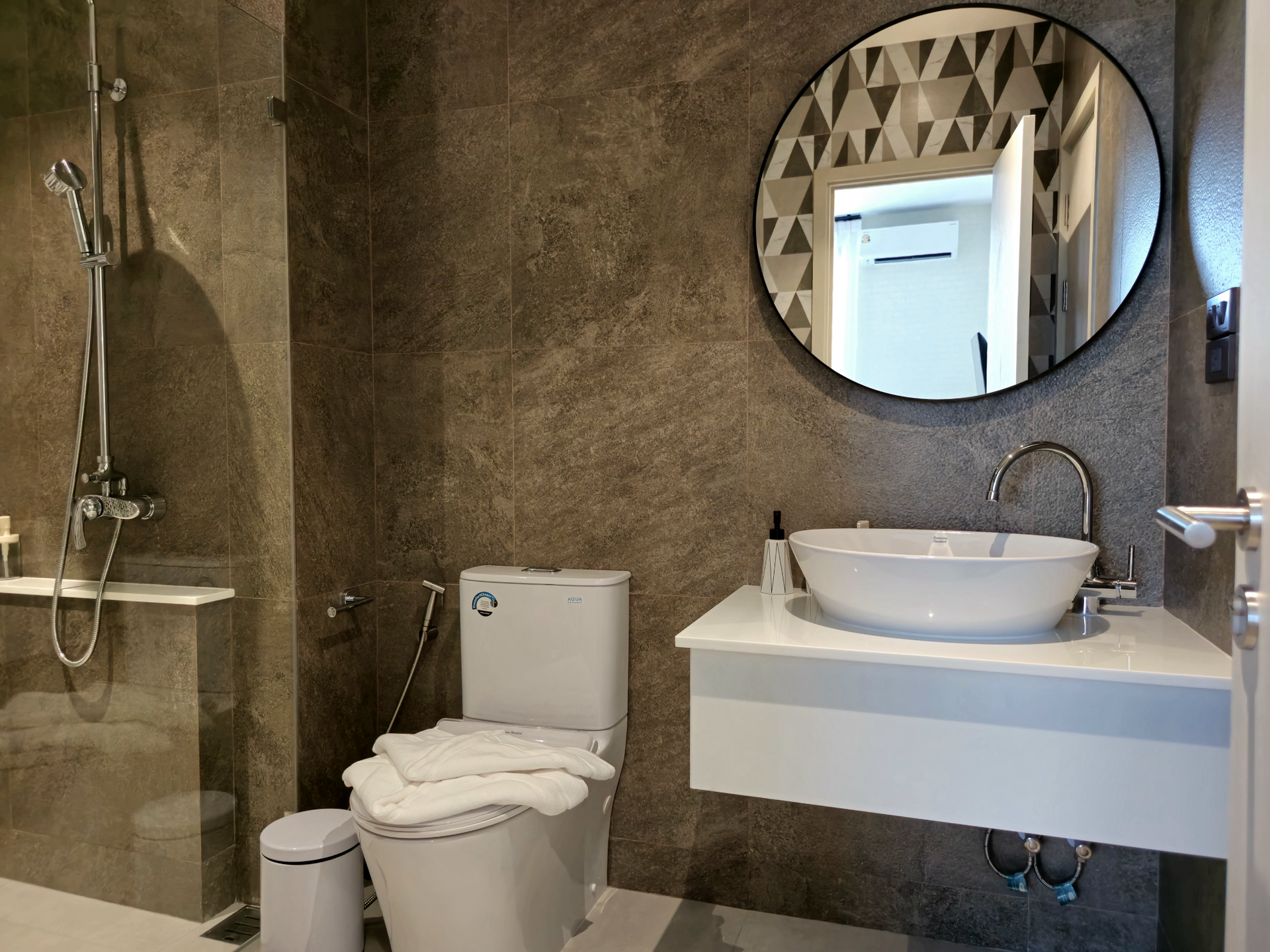 URGENT SALE: 2 bedroom apartment in The Title Halo 1 (ID 132)