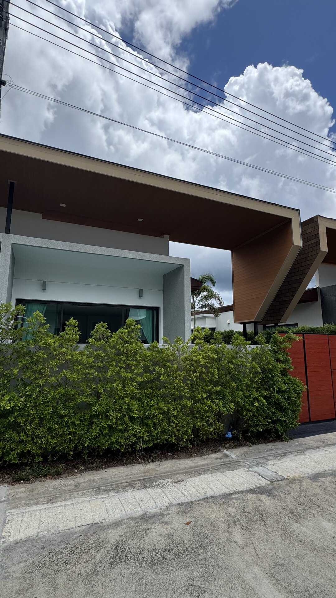 The 8 pool villa (ID 598)