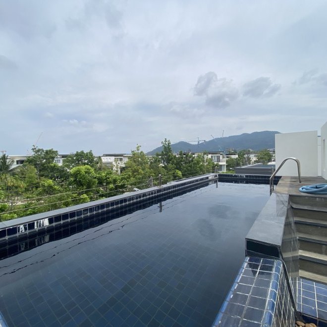 4 bedroom townhouse with swimming pool in Laguna Park (ID 49)