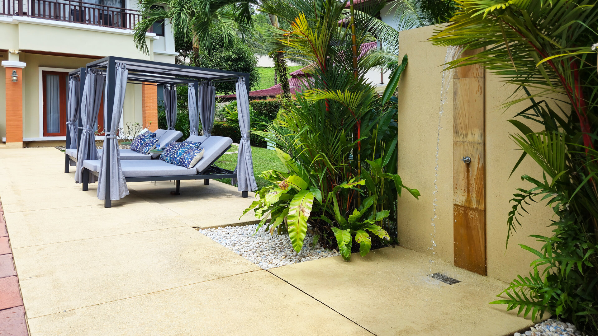 วิลล่าปรับปรุงใหม่ในลากูน่า (ID 623)