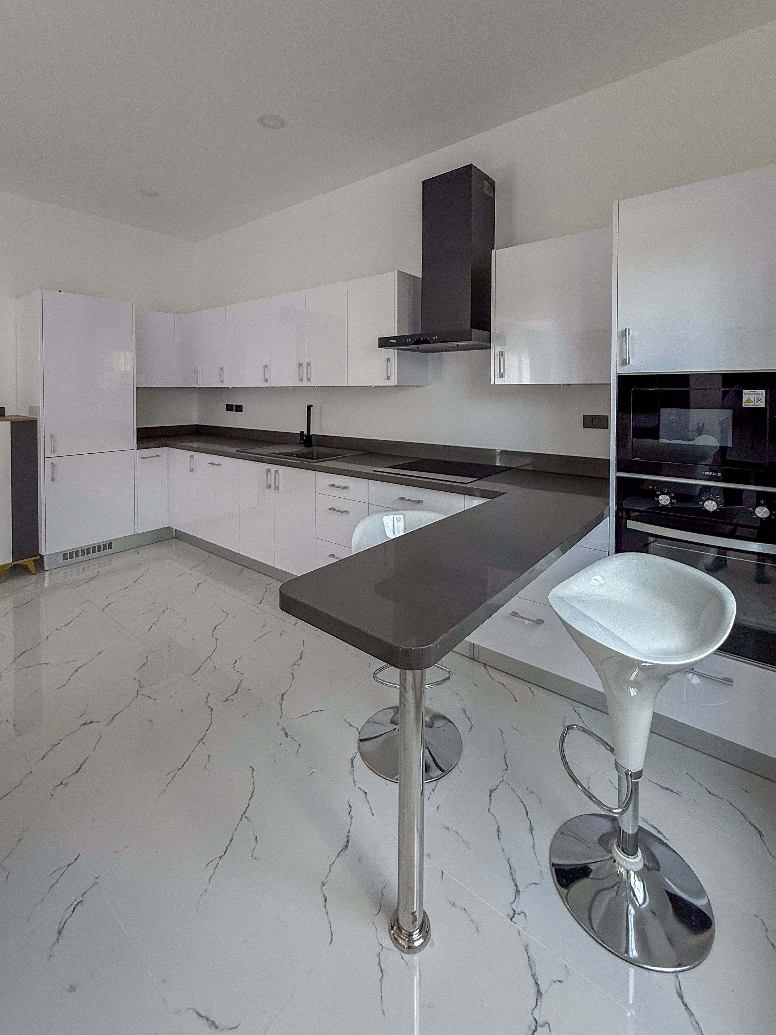 Продажа 3-спальной виллы Villa Nai Harn Residence (ID 523)