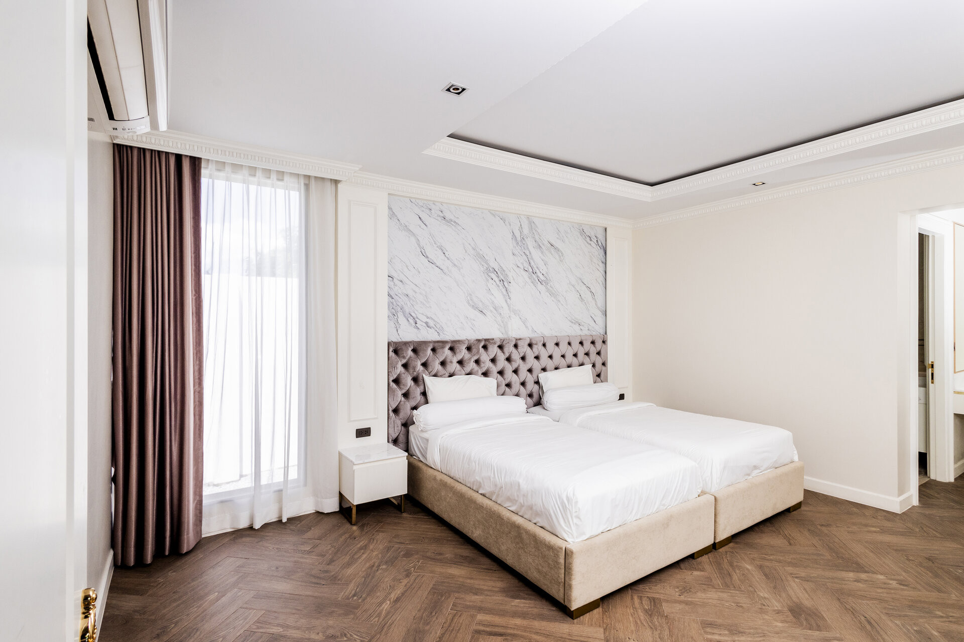 Gold Charoit (ID 554)