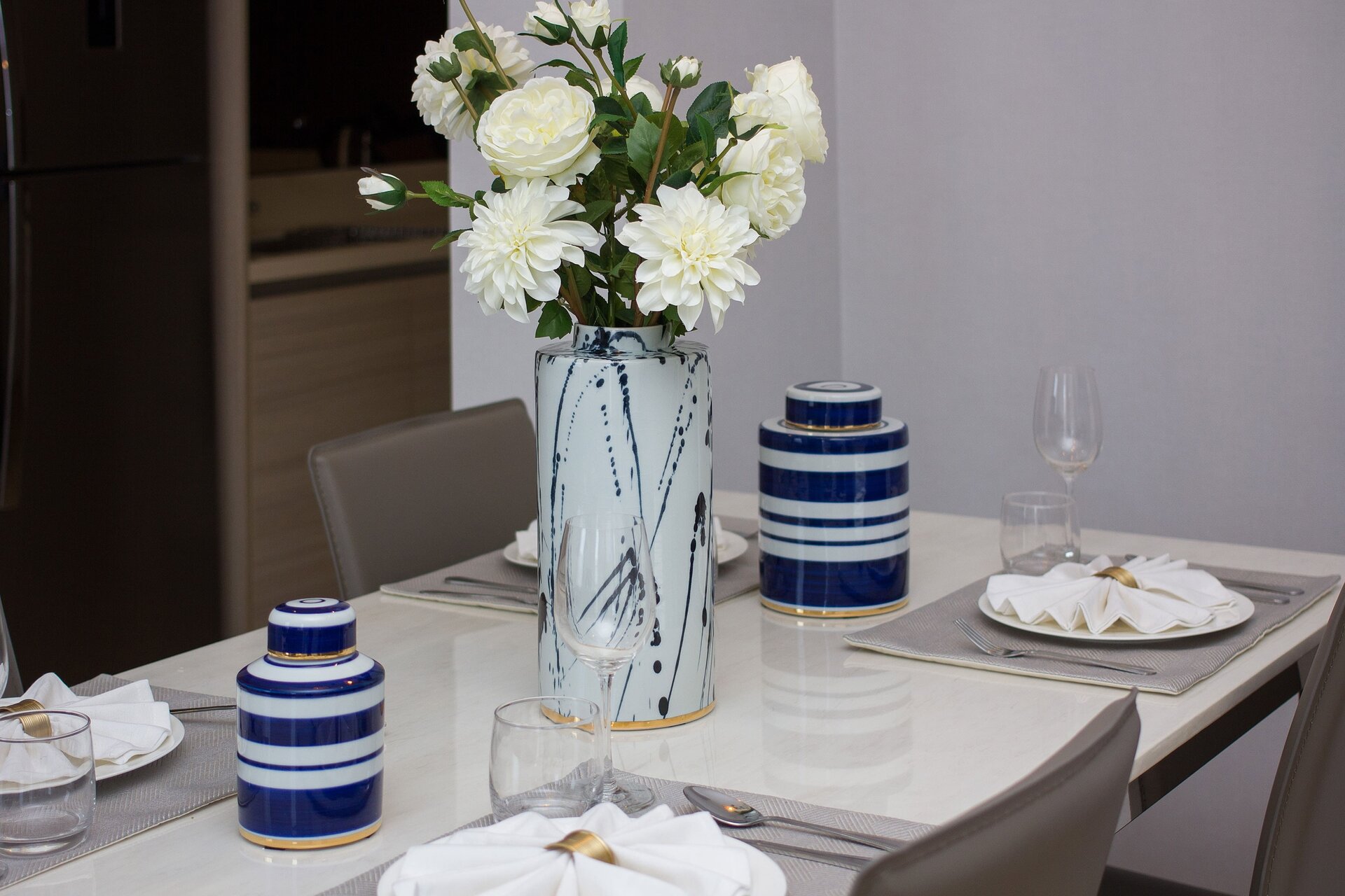 อพาร์ทเมนท์ 2 ห้องนอนในบ้านไม้ขาว (ID 134)