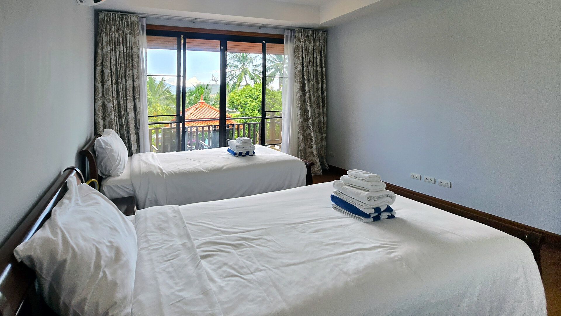 วิลล่าปรับปรุงใหม่ในลากูน่า (ID 623)