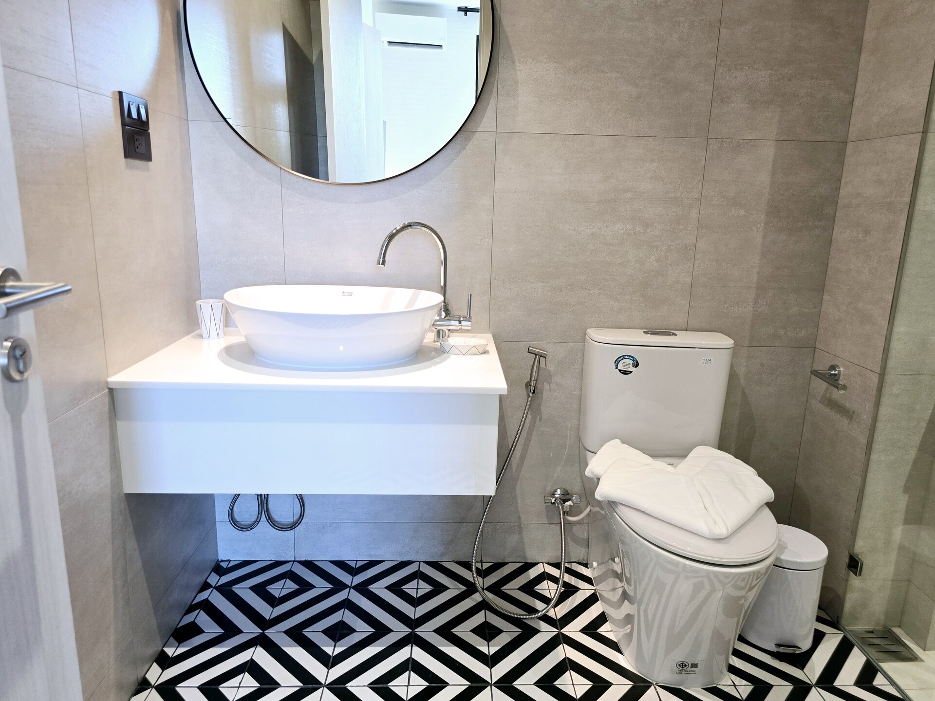 URGENT SALE: 2 bedroom apartment in The Title Halo 1 (ID 132)