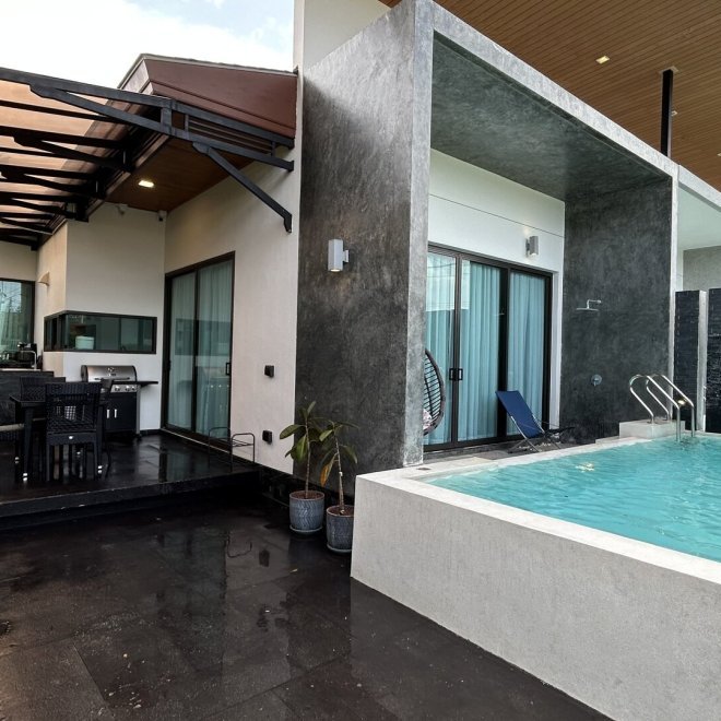 2 спальная вилла с бассейном в Чалонге (ID 1)