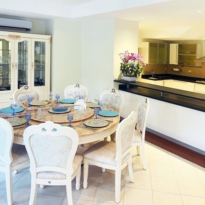 วิลล่าปรับปรุงใหม่ในลากูน่า (ID 623)