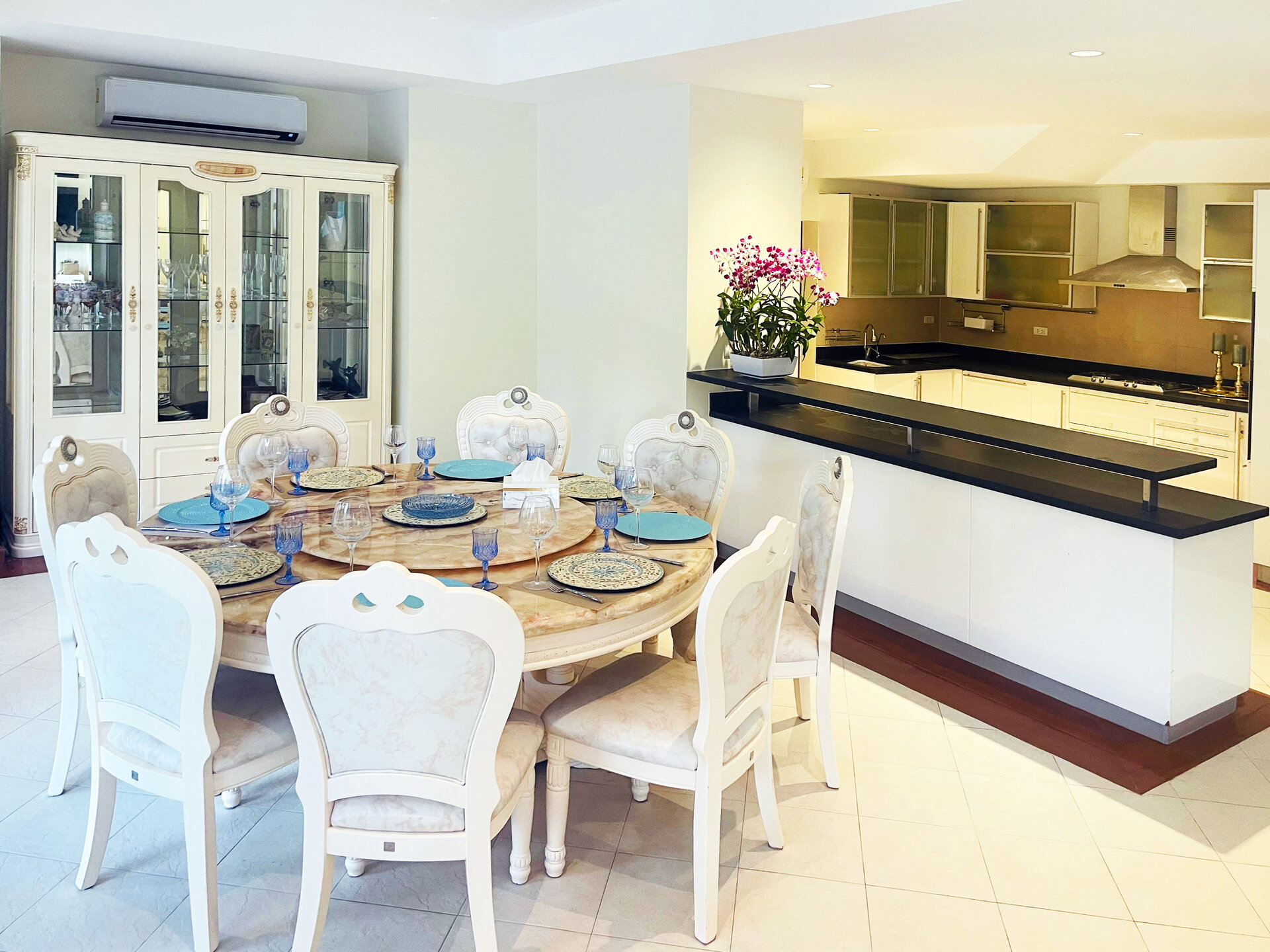 วิลล่าปรับปรุงใหม่ในลากูน่า (ID 623)