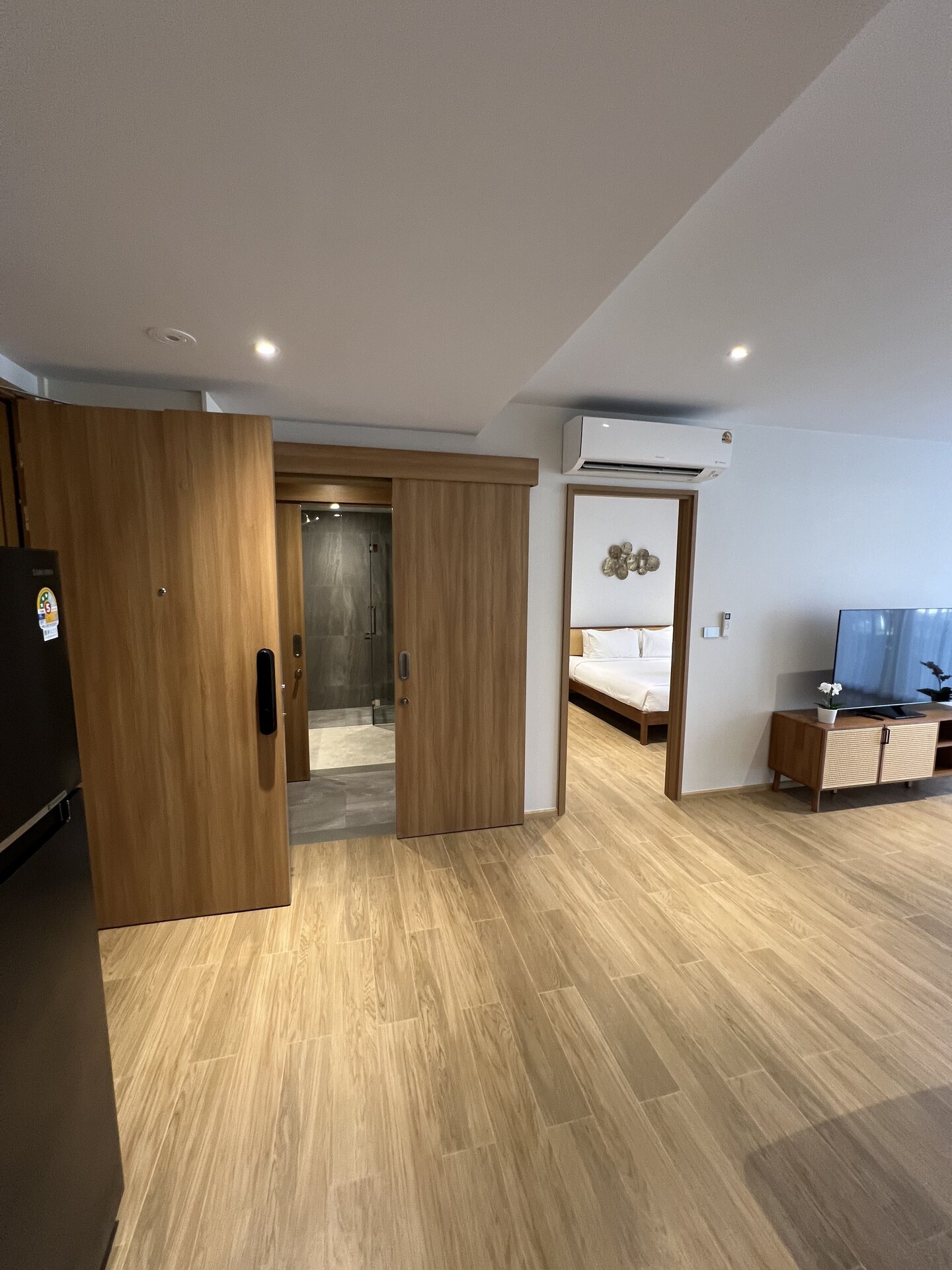 Продажа 1-спальной квартиры в Laguna Beachside (ID 350)