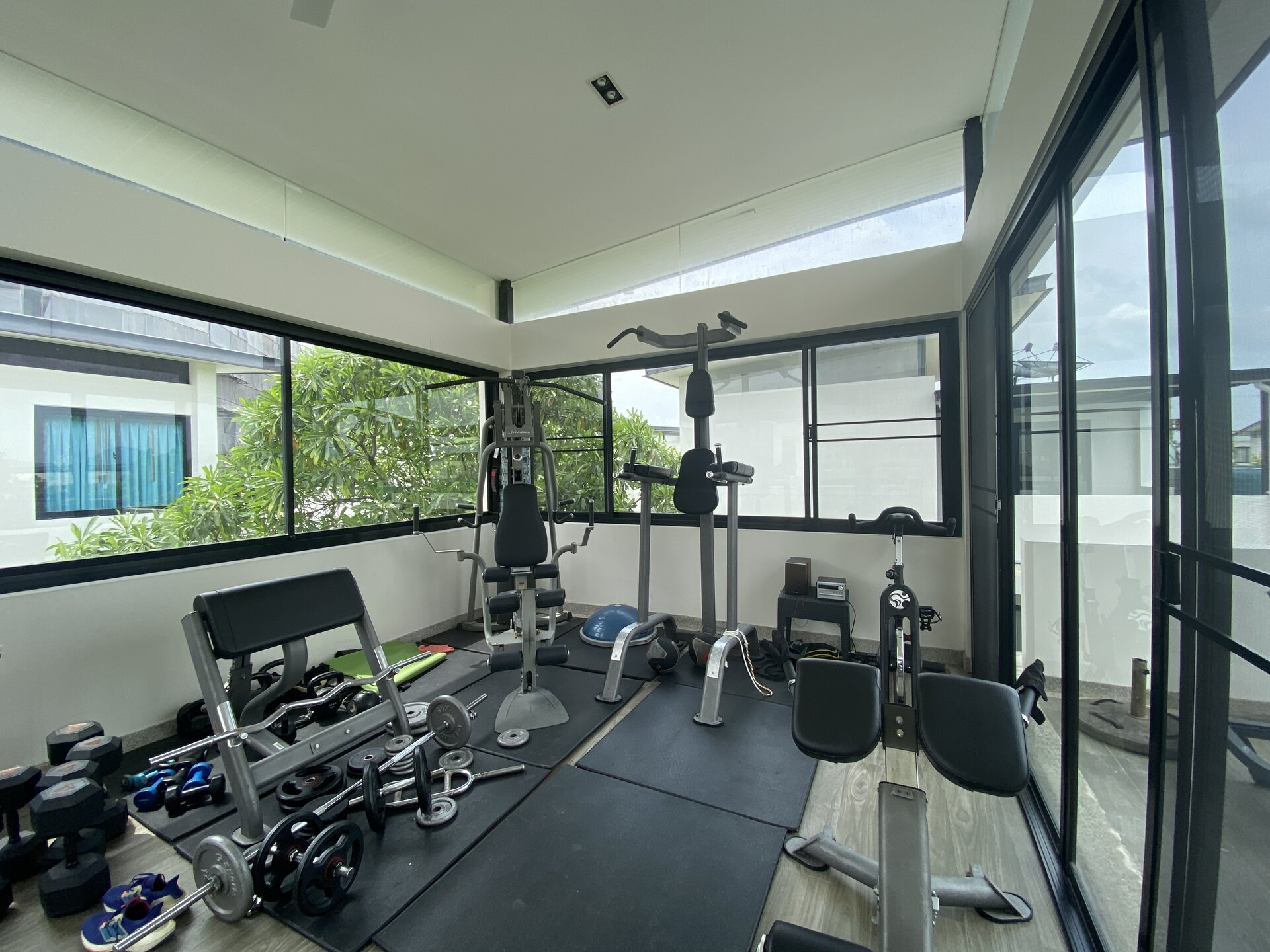 4 bedroom townhouse with swimming pool in Laguna Park (ID 49)