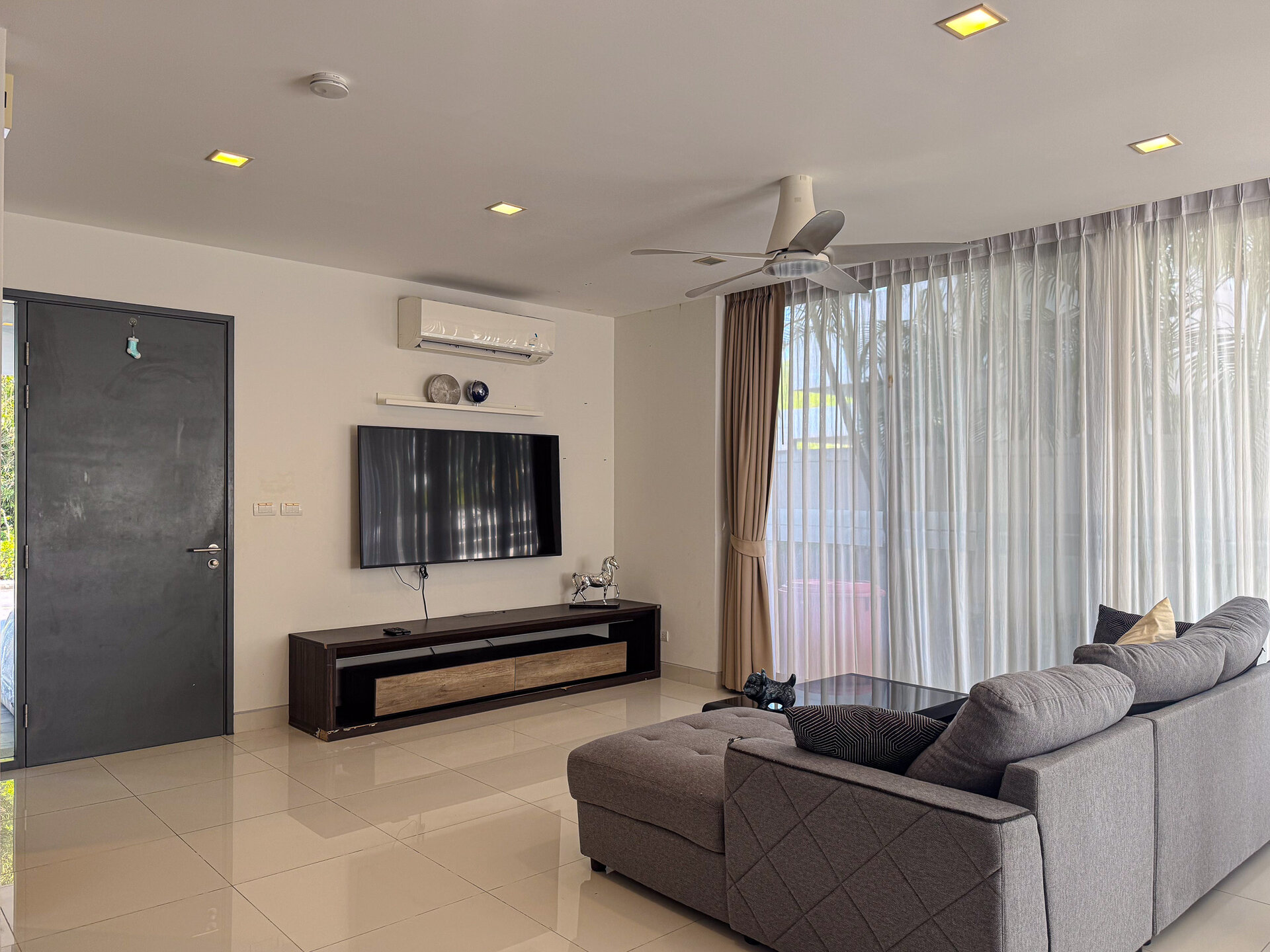 Townhouse for rent in Laguna Park II (ID 537)