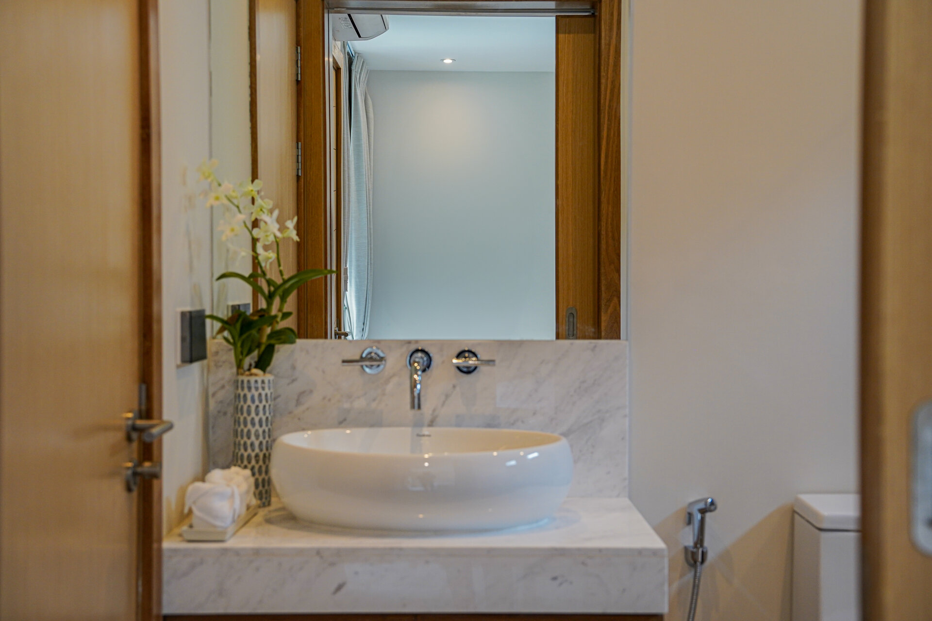 ตรีชาดาอาซัวร์ (ID 688)