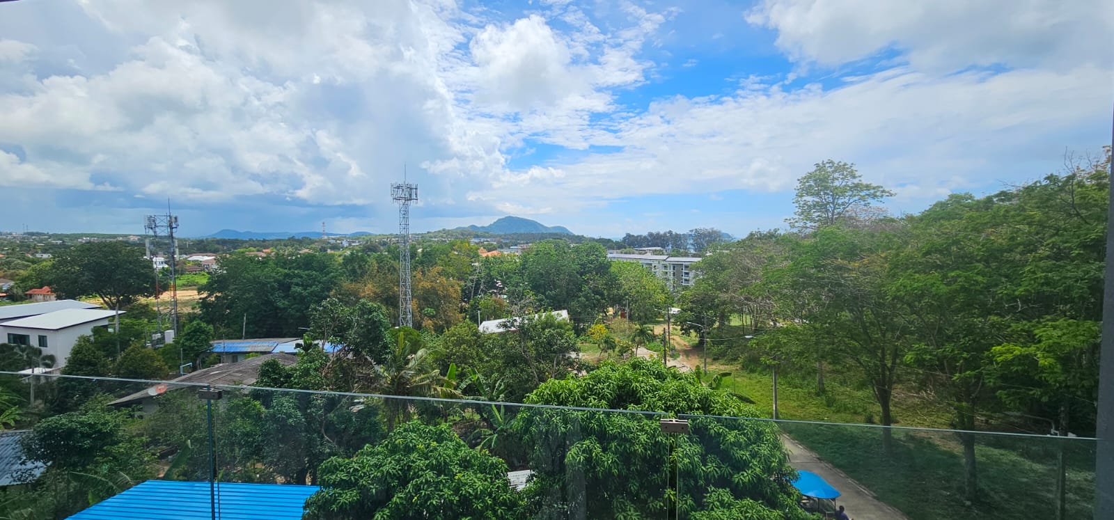 อพาร์ตเมนต์ 1 ห้องนอนวิวทะเล (ID 115)