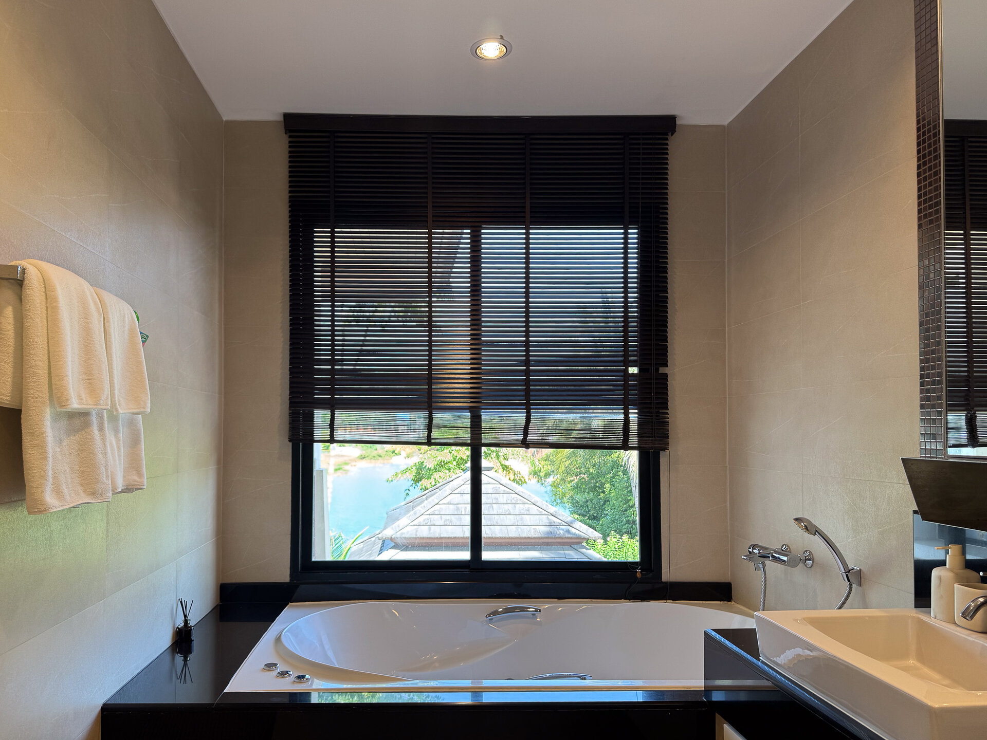 Laguna Village (ID 564)