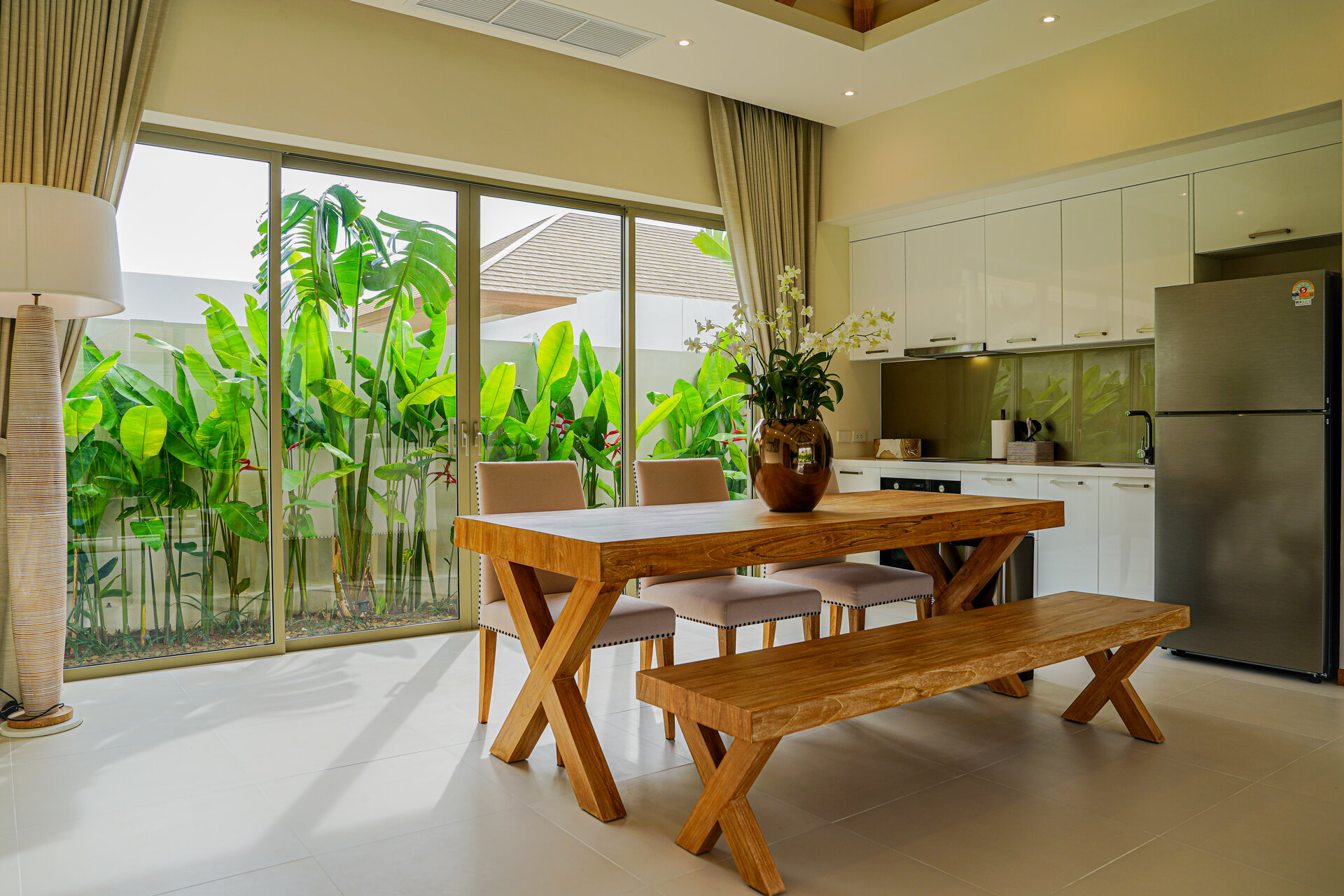 ตรีชาดาอาซัวร์ (ID 688)