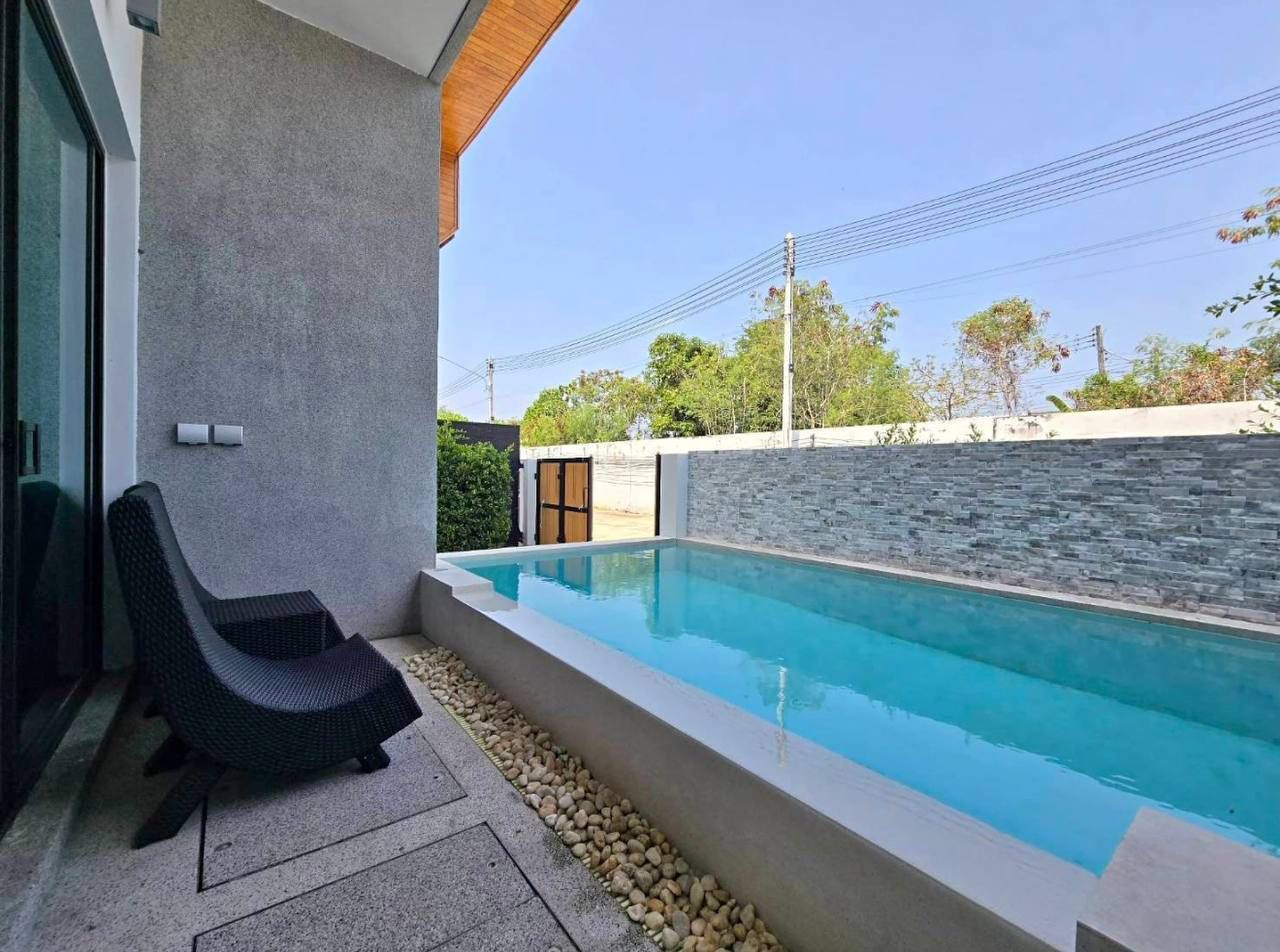 The 8 pool villa (ID 599)
