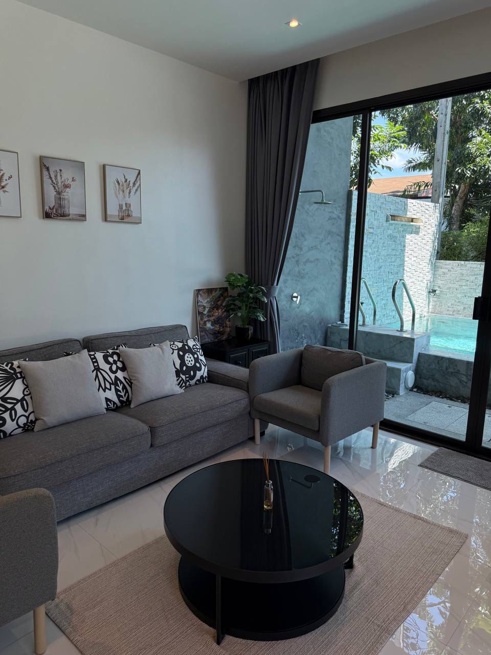 The 8 pool villa (ID 599)