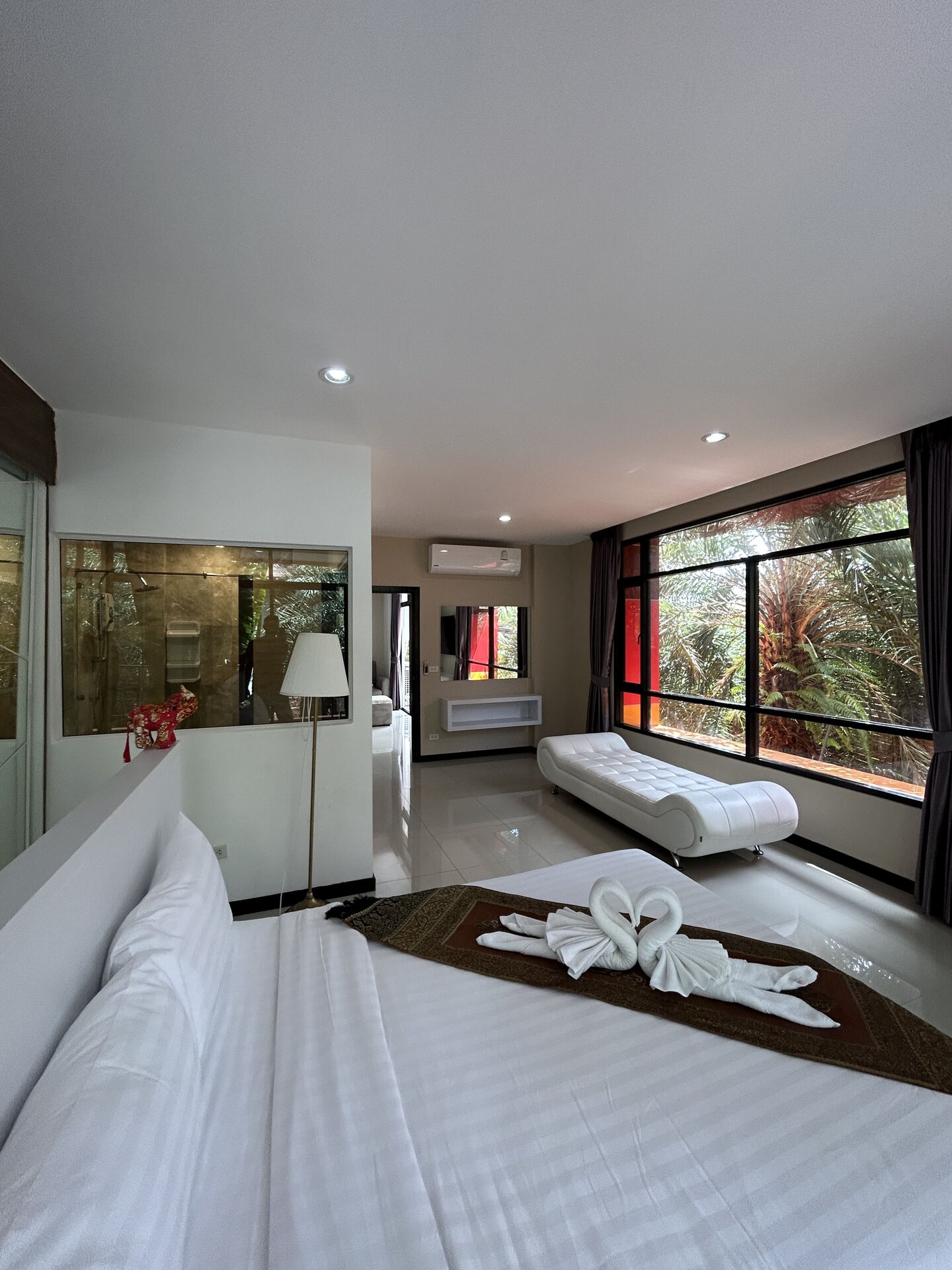 2 спальная квартира с террасой в NBC (ID 127)