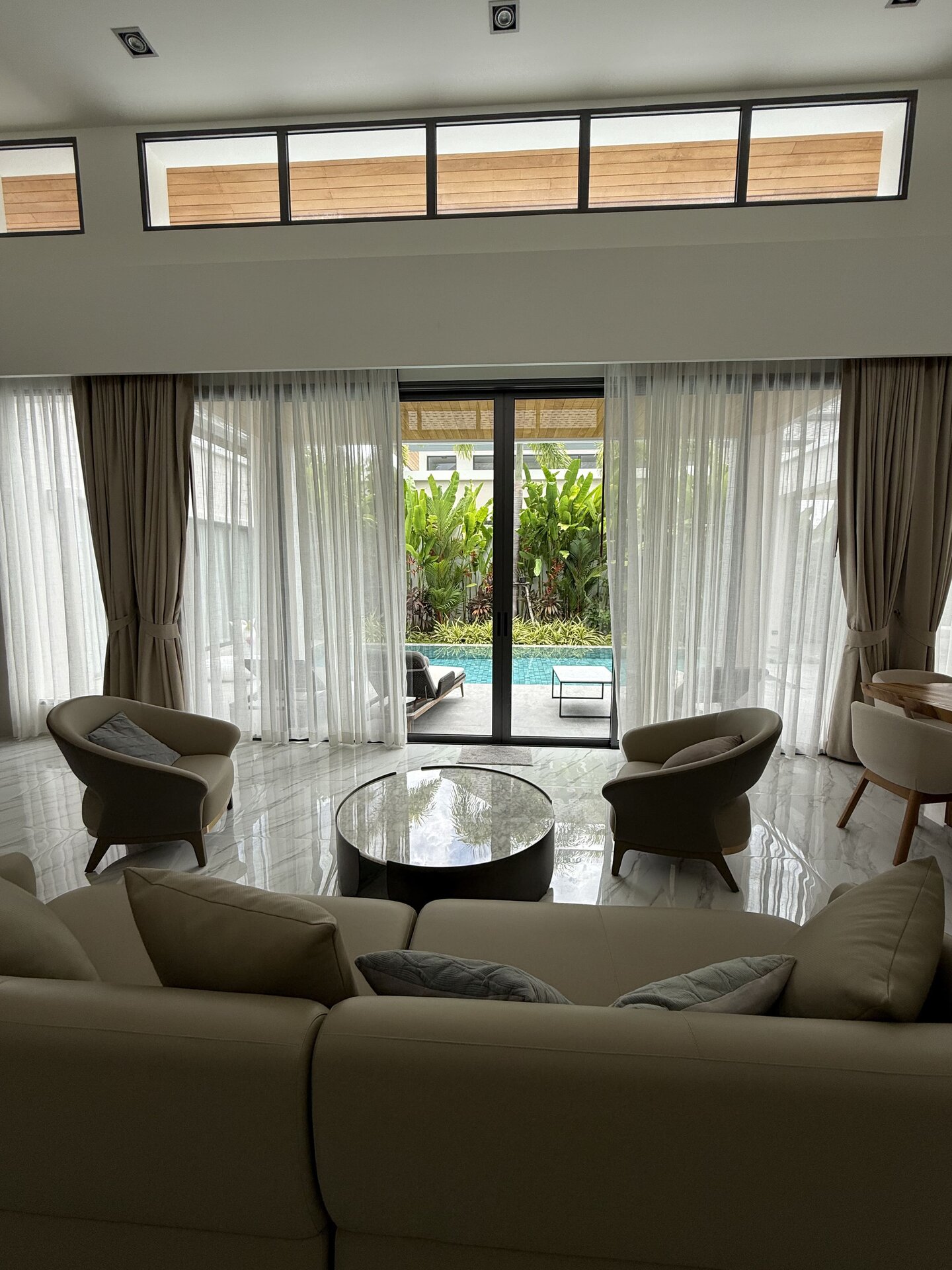 วิลล่า 3 ห้องนอนเดอะบรีซวิลล่า(เฟส 1) (ID 153)