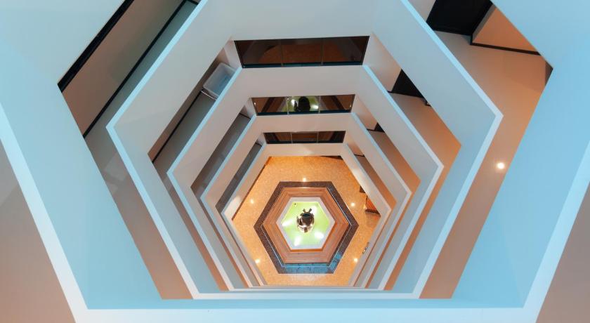 MBC的两间卧室公寓 (ID 137)