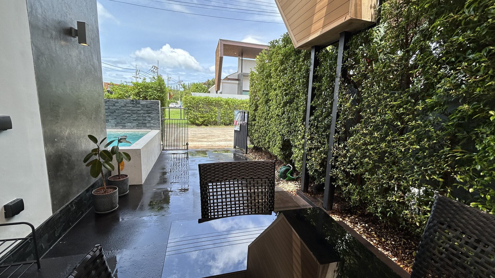 2 спальная вилла с бассейном в Чалонге (ID 1)