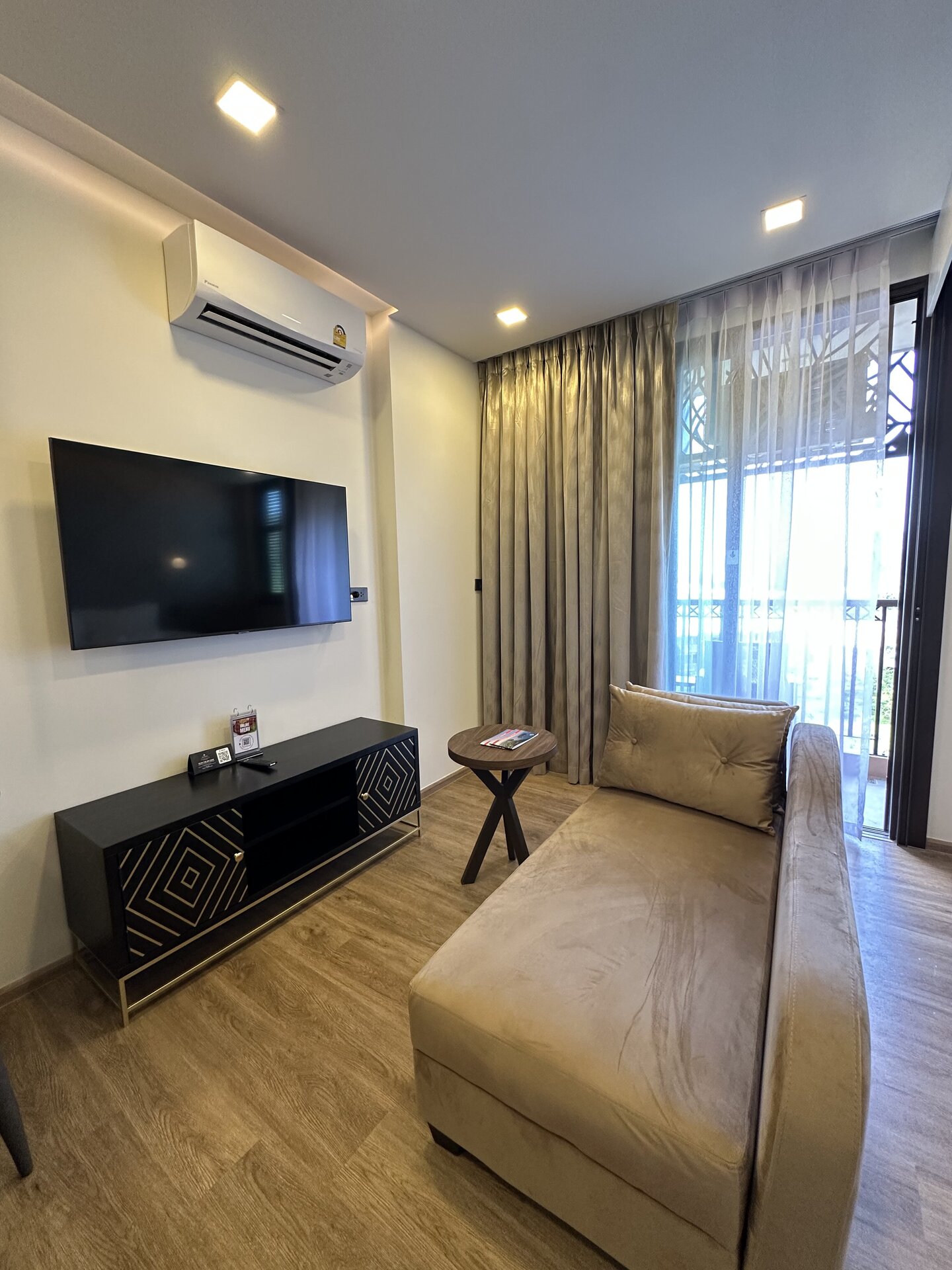 1 bedroom apartment in The Proud Karon, unit 603 (ID 194)