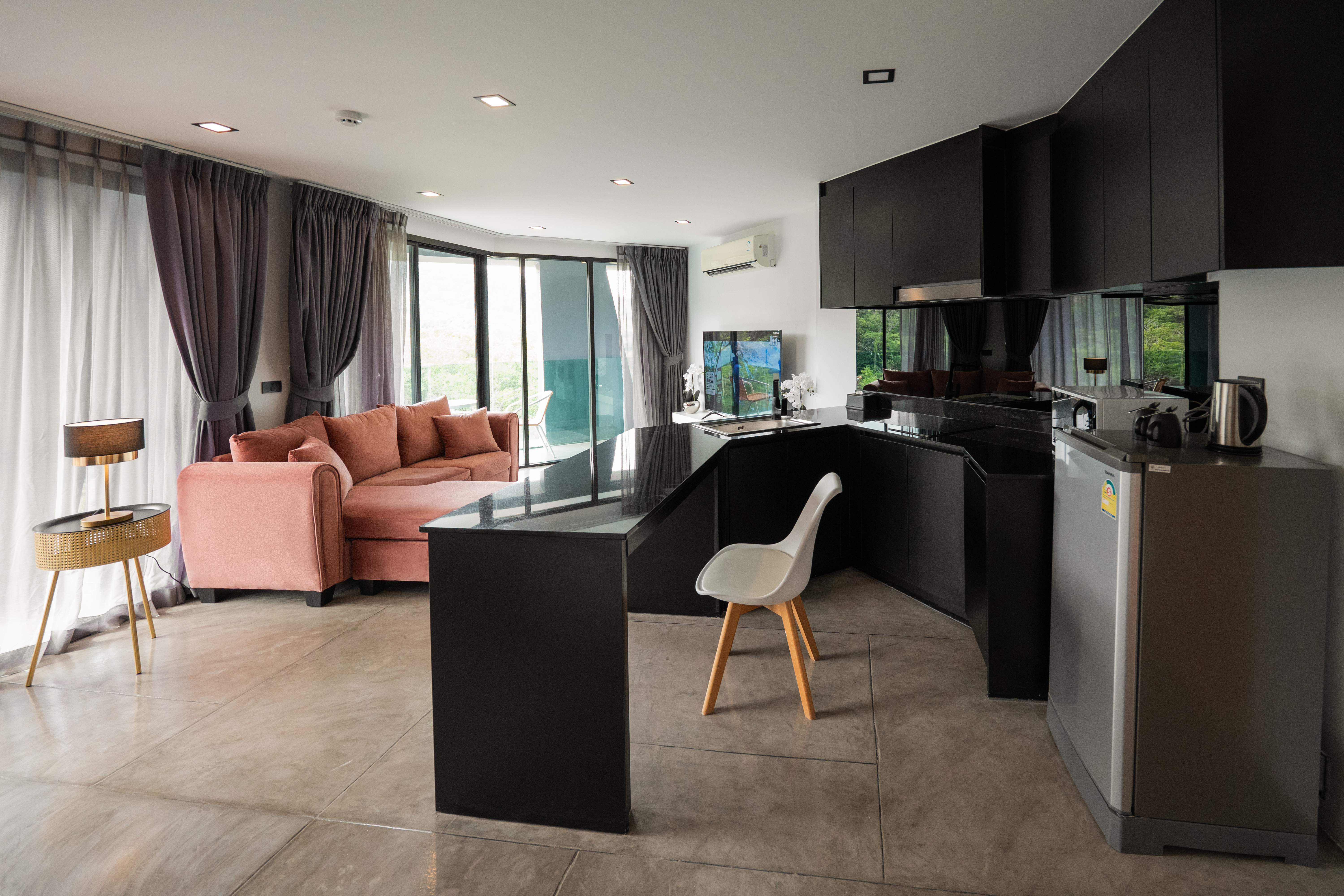 Продажа 1-спальной квартиры в Utopia Loft (ID 373)