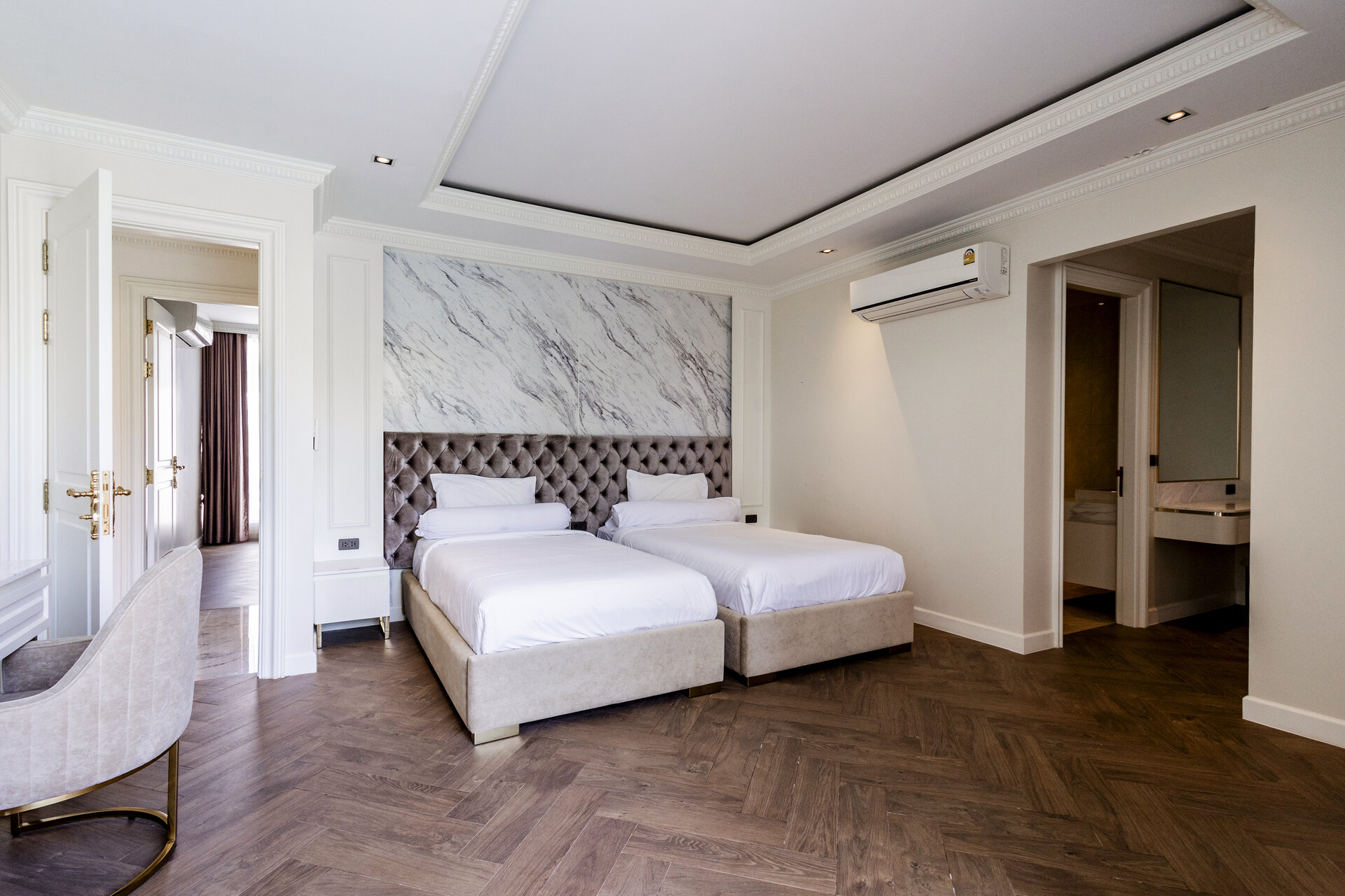 Gold Charoit (ID 554)