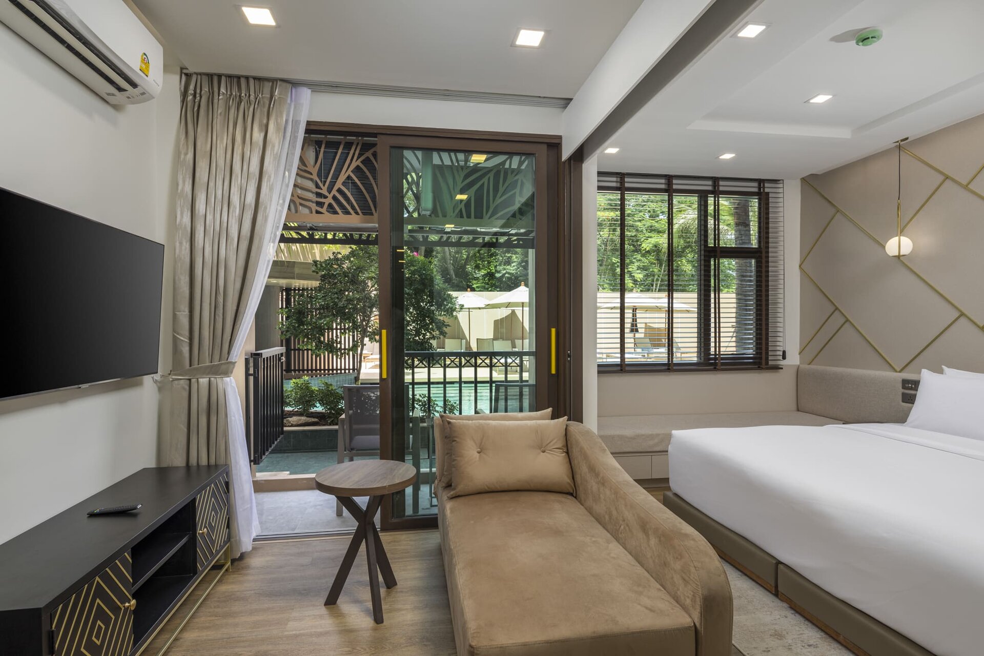 อพาร์ตเมนต์ 1 ห้องนอนเดอะพราวกะรน-ยูนิตบี 614 (ID 215)