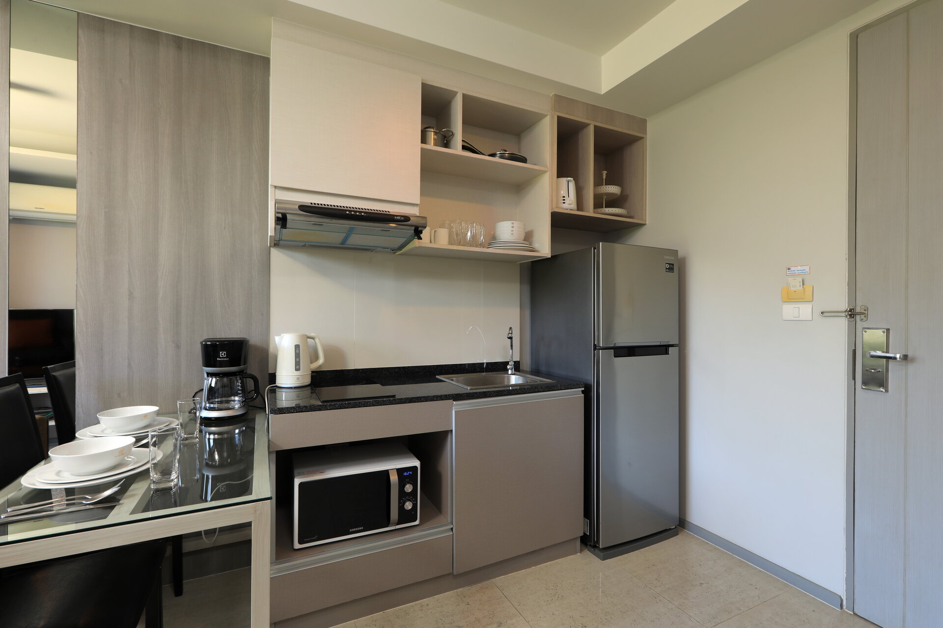 1 спальная квартира в 6th Avenue Condo (ID 62)