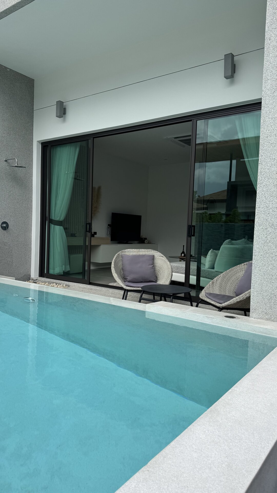 The 8 pool villa (ID 598)