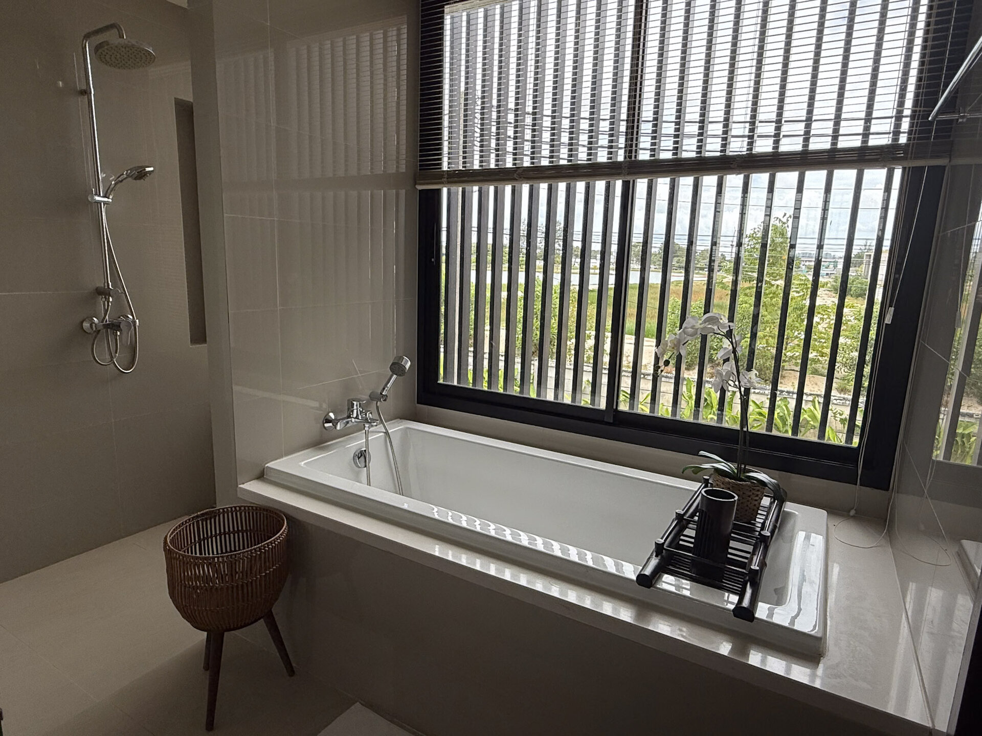 ลากูน่าพาร์ค (ID 600)