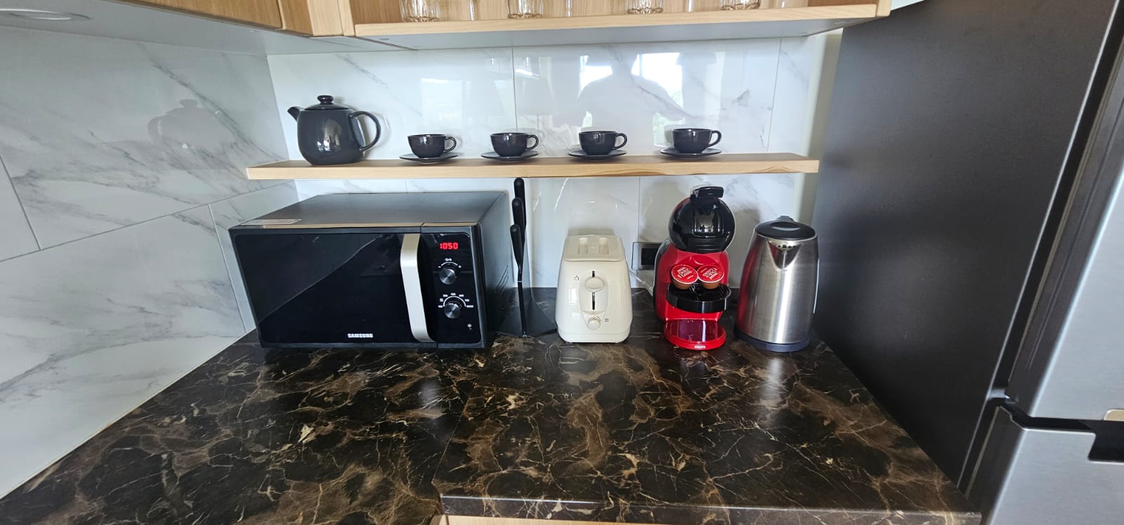 อพาร์ตเมนต์ 1 ห้องนอนวิวทะเล (ID 115)