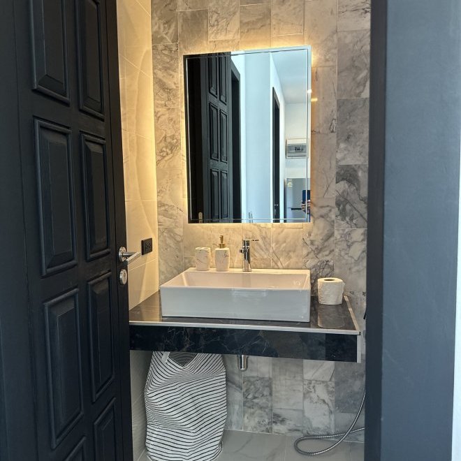 The 8 pool villa (ID 566)