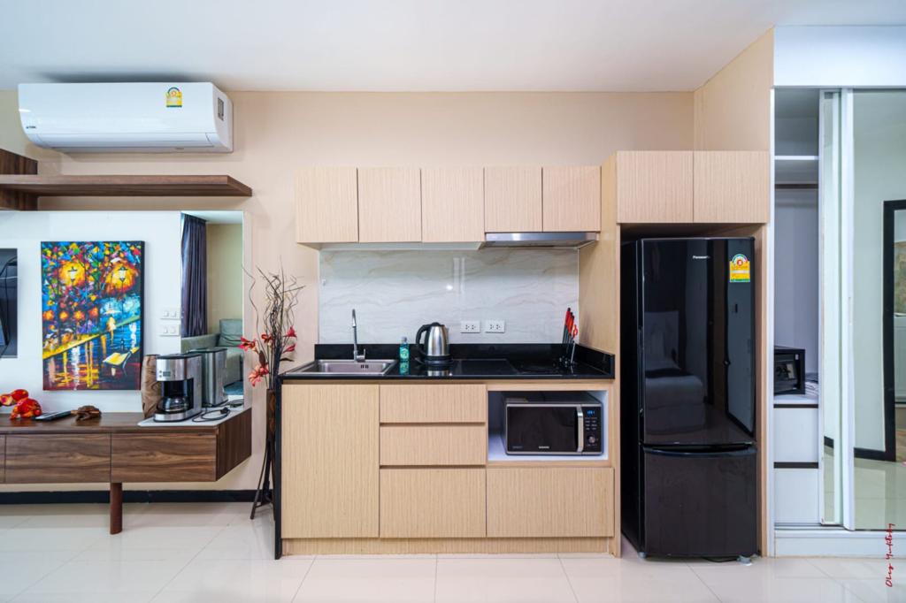 Продажа студии в NBC (ID 356)