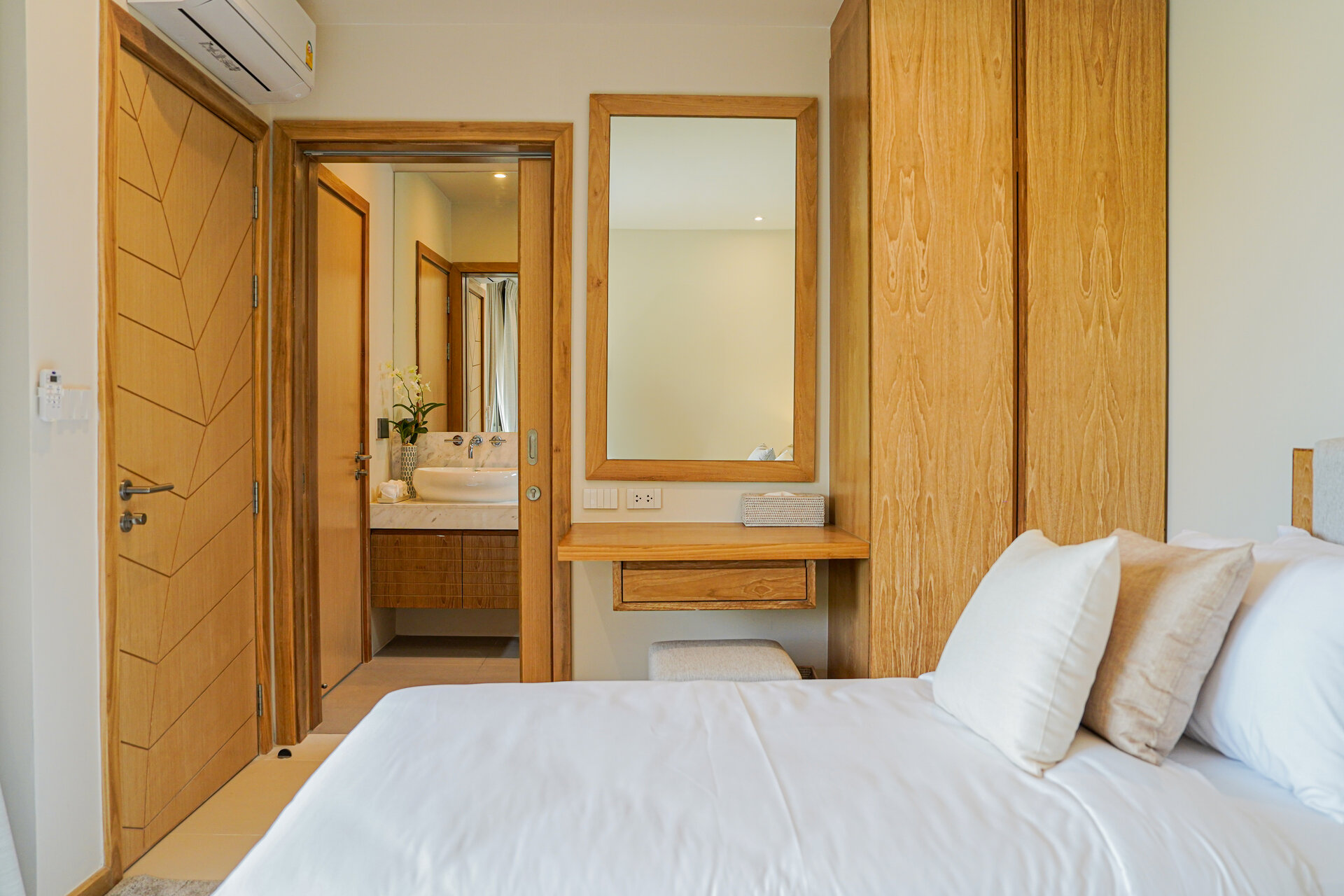 ตรีชาดาอาซัวร์ (ID 688)